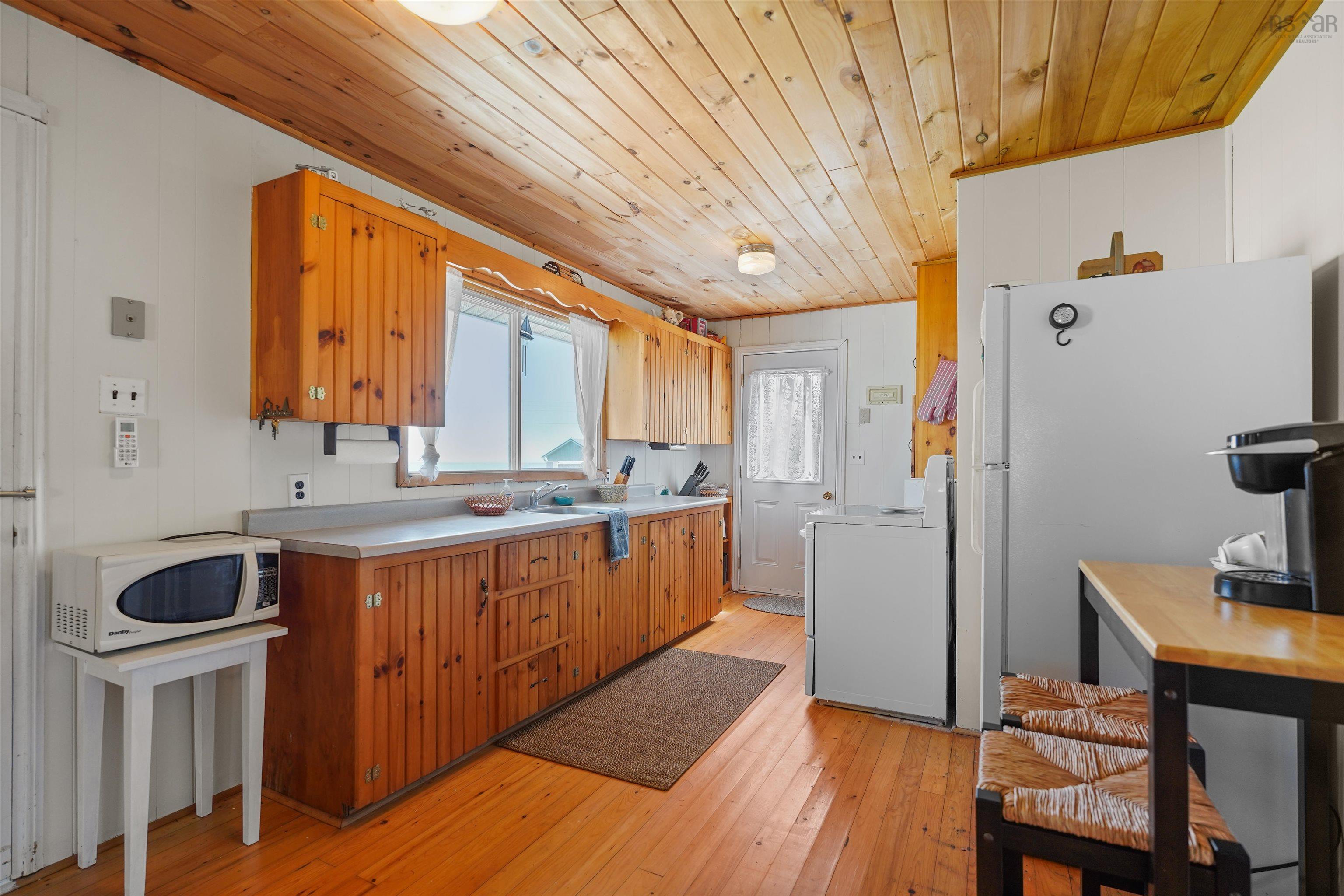 $409,000.00: 111 Dawson Beach Road, Brule Shore
