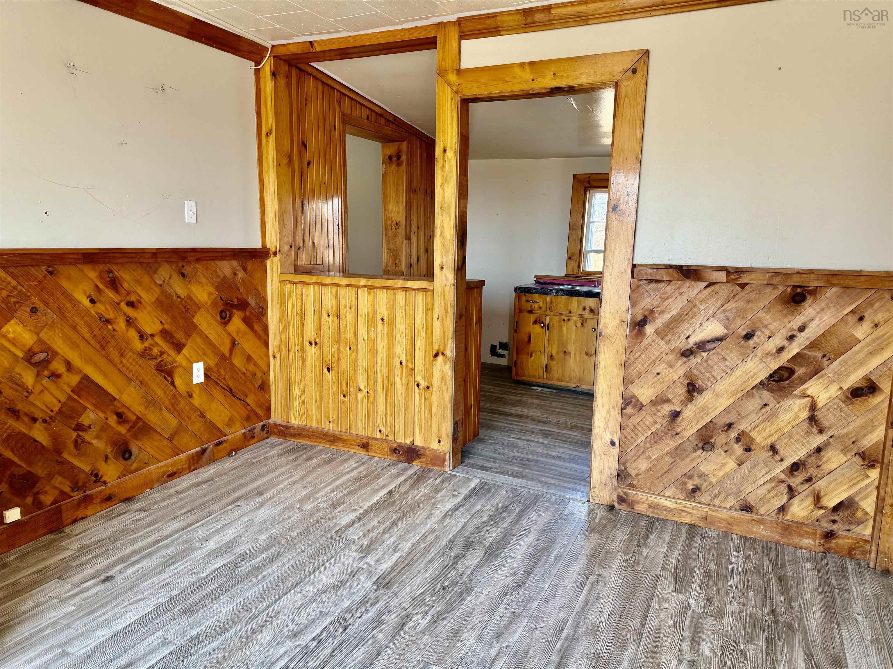 $149,000.00: 180 Highway 340, Hebron