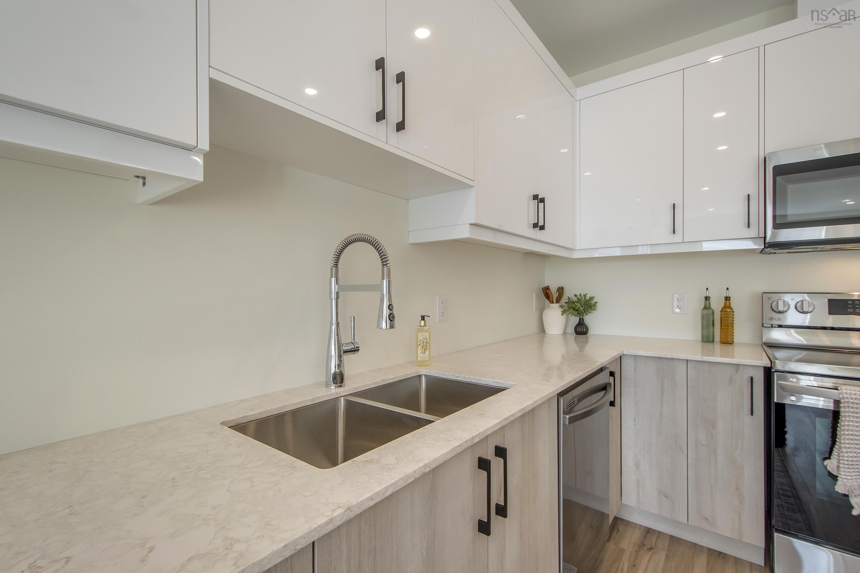 $449,900.00: 119 Kent Road, Lower Truro