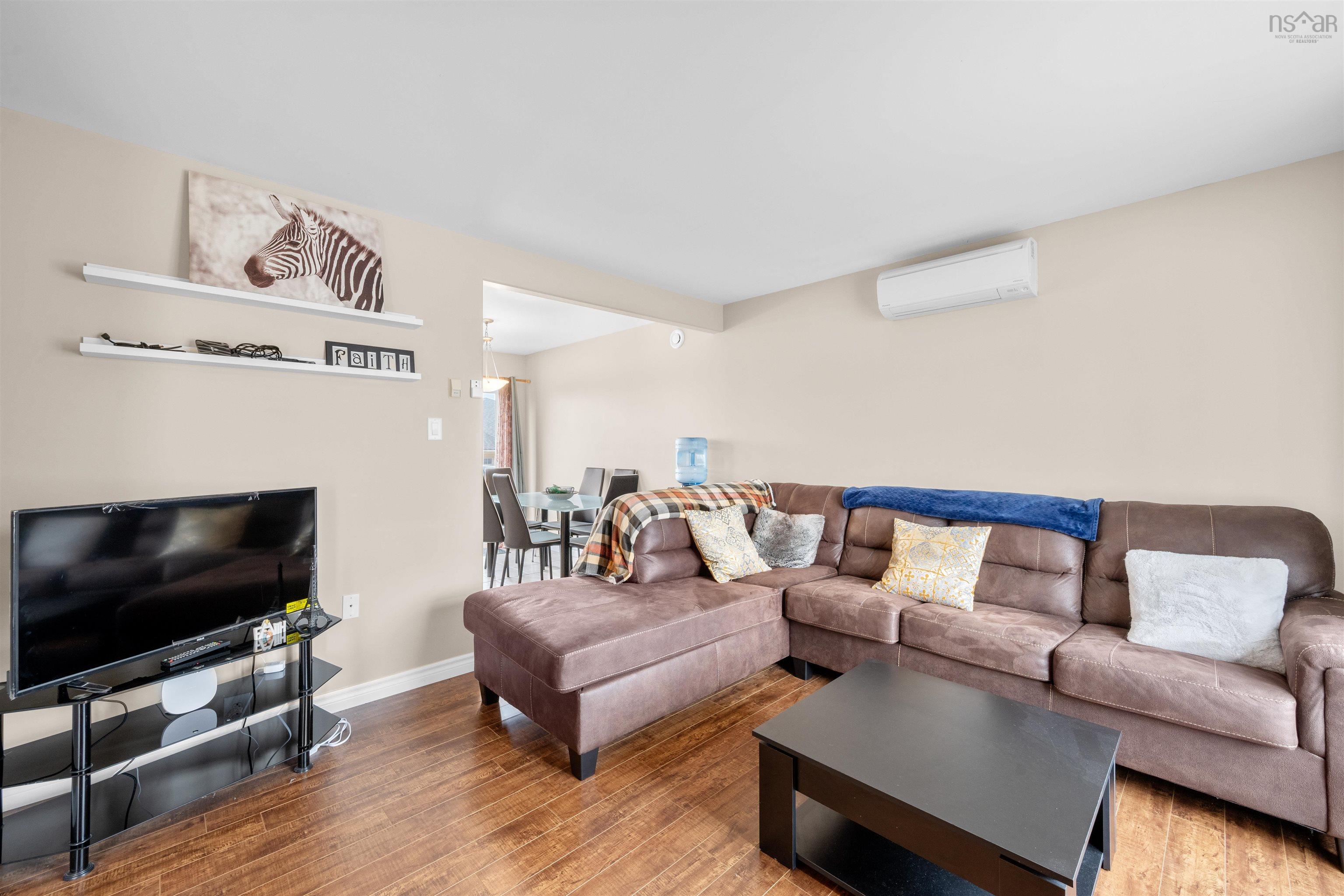 $545,000.00: 164 Montague Road, Lake Loon