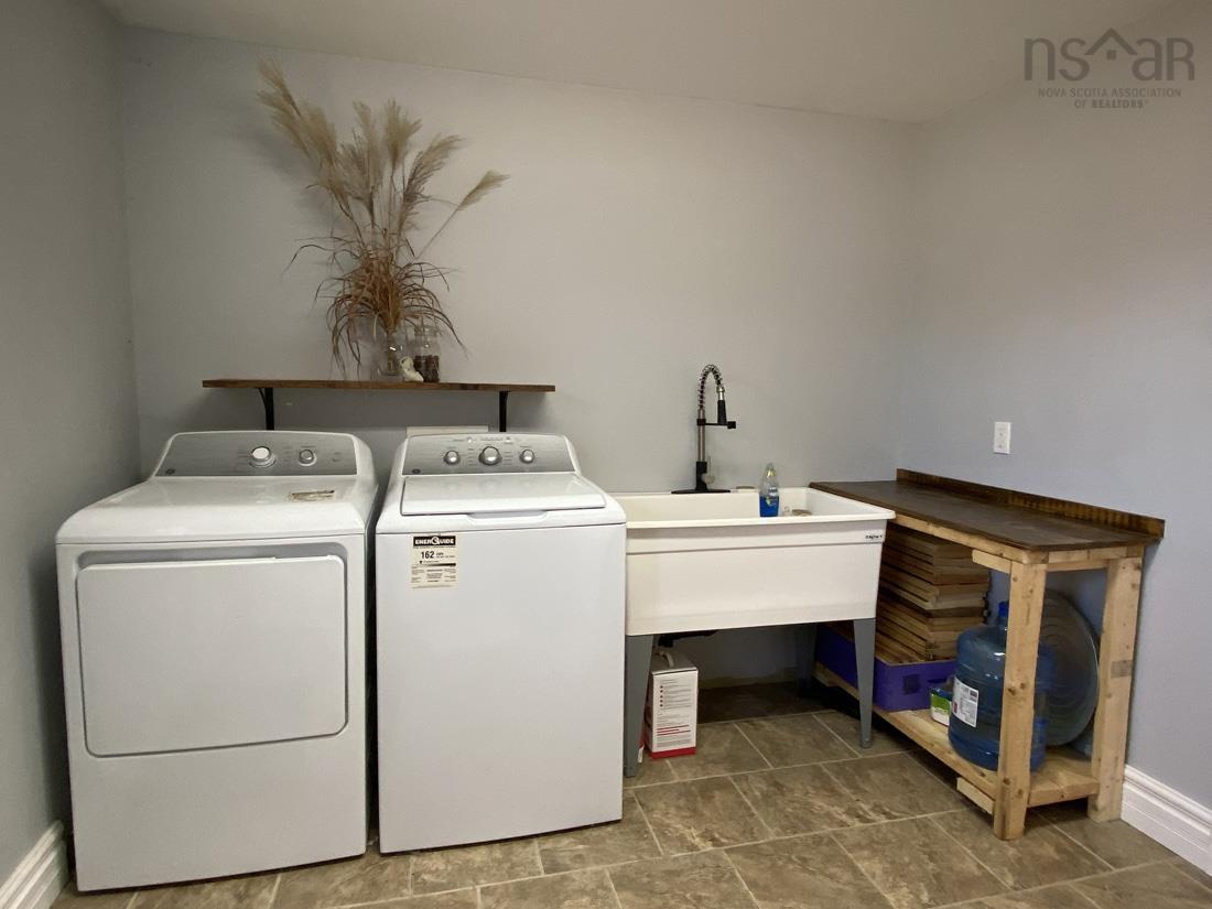 $475,000.00: 653 West Sable Road, Sable River