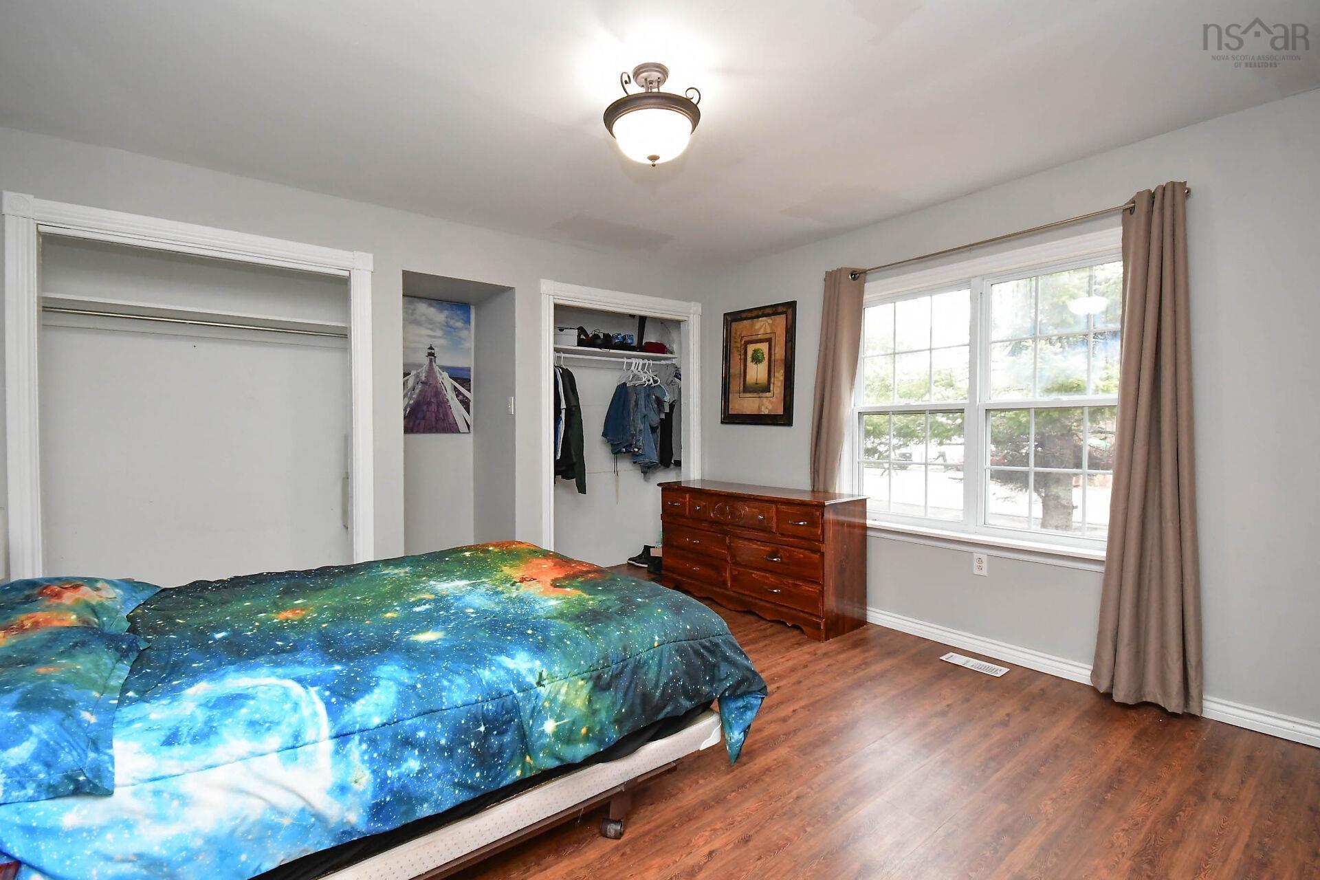 $499,900.00: 2732 Sackville Drive, Upper Sackville