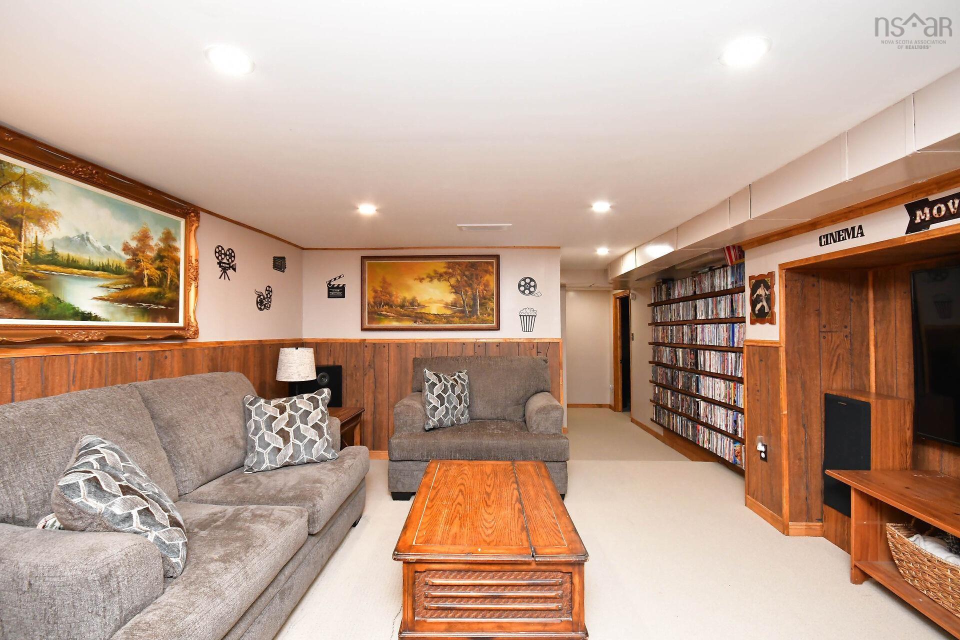 $499,900.00: 2732 Sackville Drive, Upper Sackville