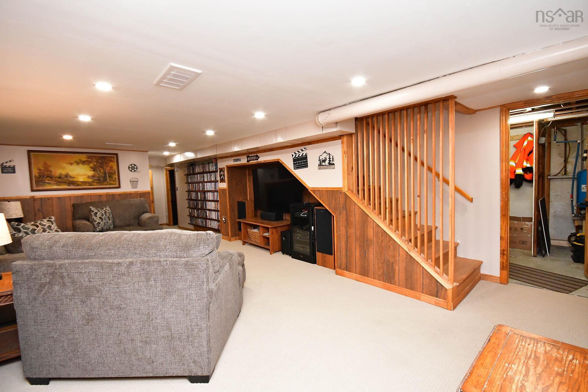 $499,900.00: 2732 Sackville Drive, Upper Sackville