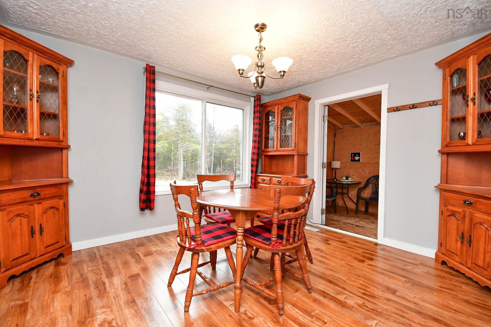 $499,900.00: 2732 Sackville Drive, Upper Sackville