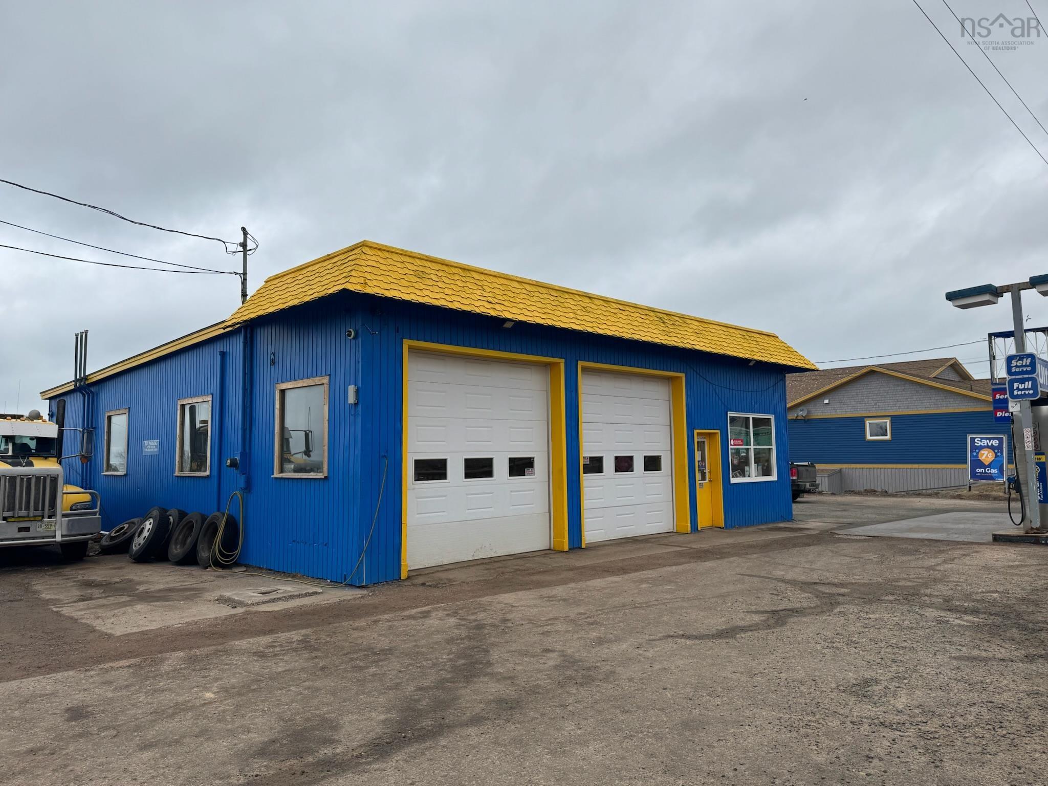 $650,000.00: 15885 Central Avenue, Inverness