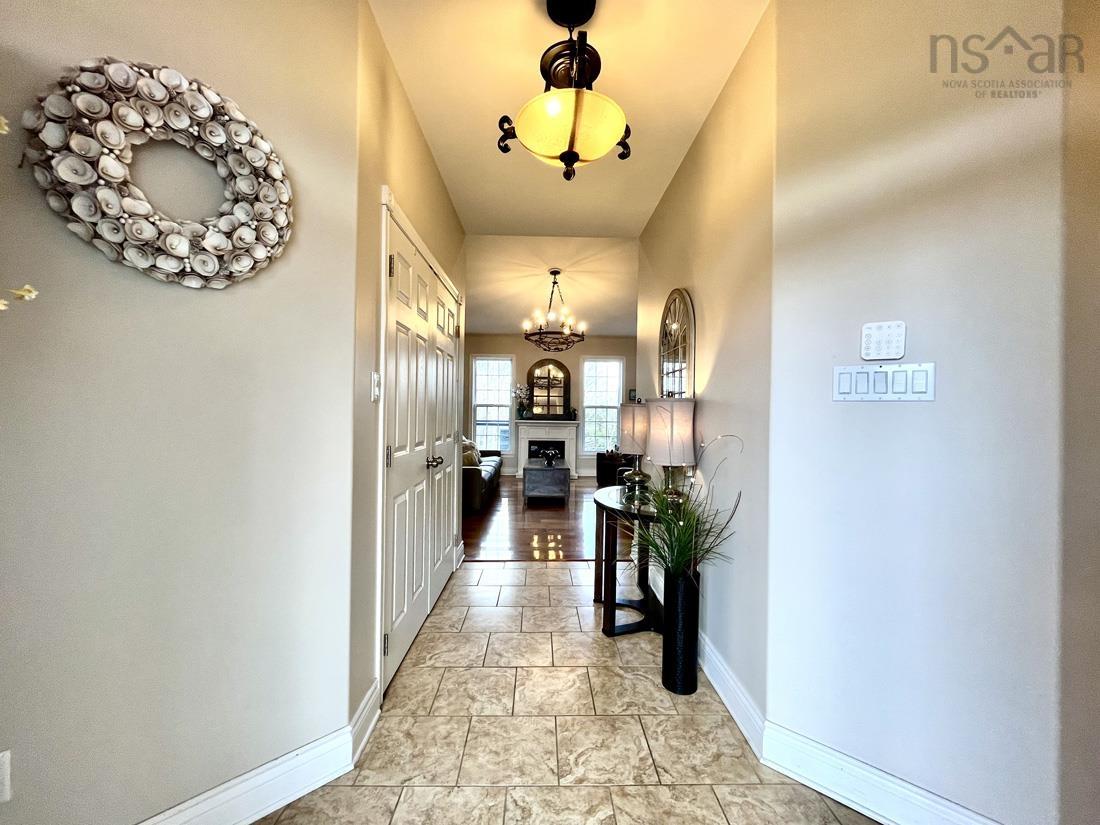 $899,000.00: 60 Kristin Court, Mira Road