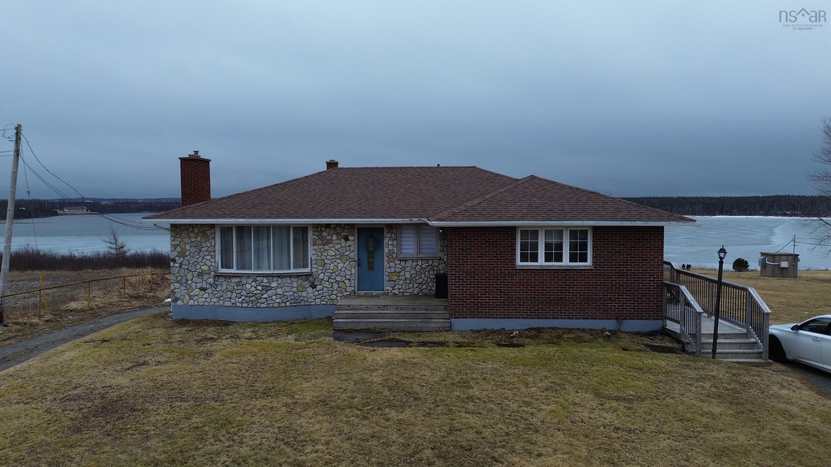$350,000.00: 389 Highway 320, Louisdale