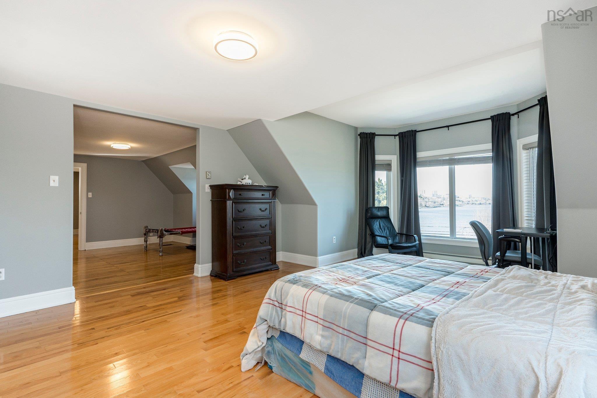 $899,900.00: 2 Torrington Drive, Halifax