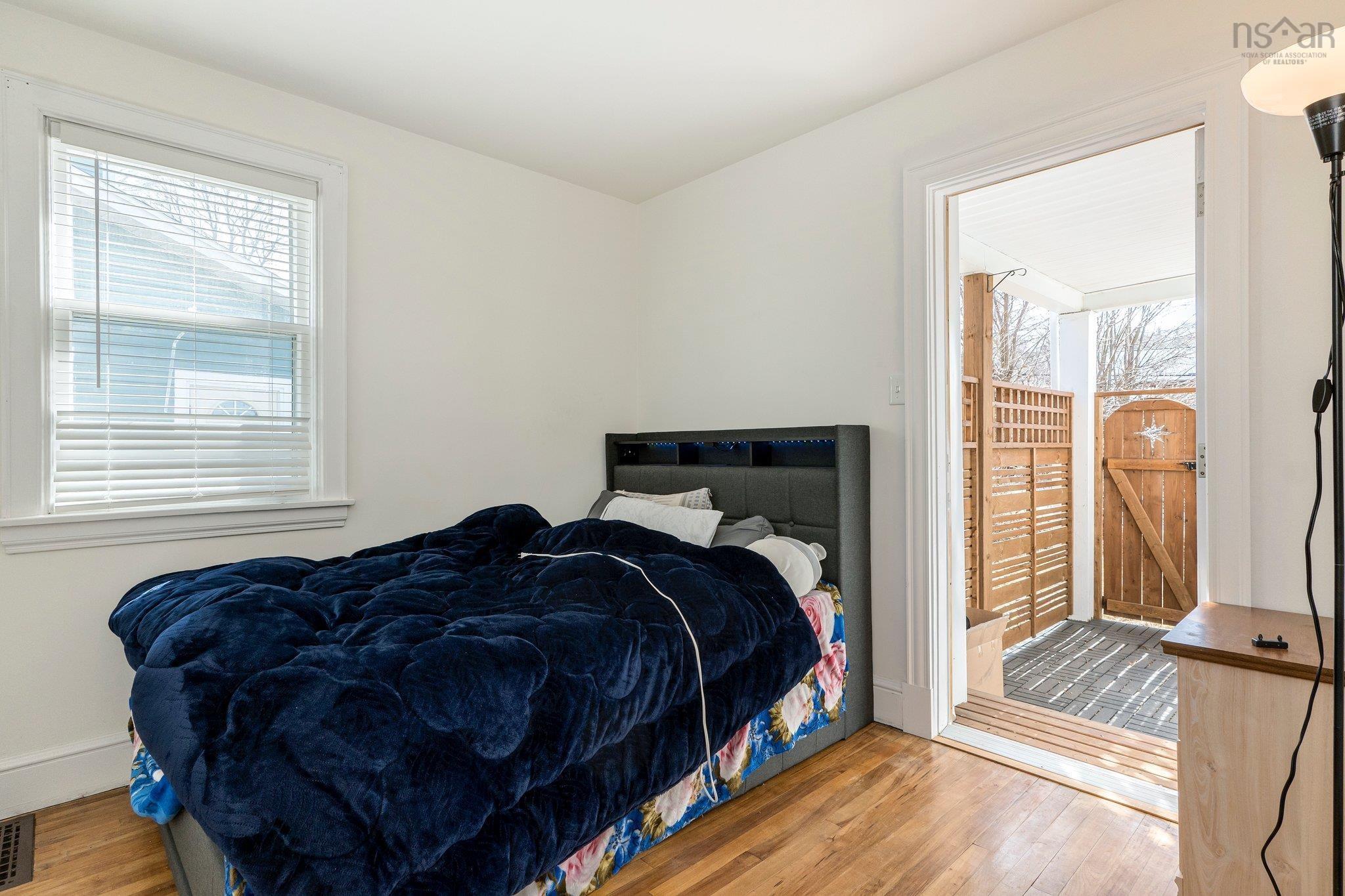 $899,900.00: 2 Torrington Drive, Halifax
