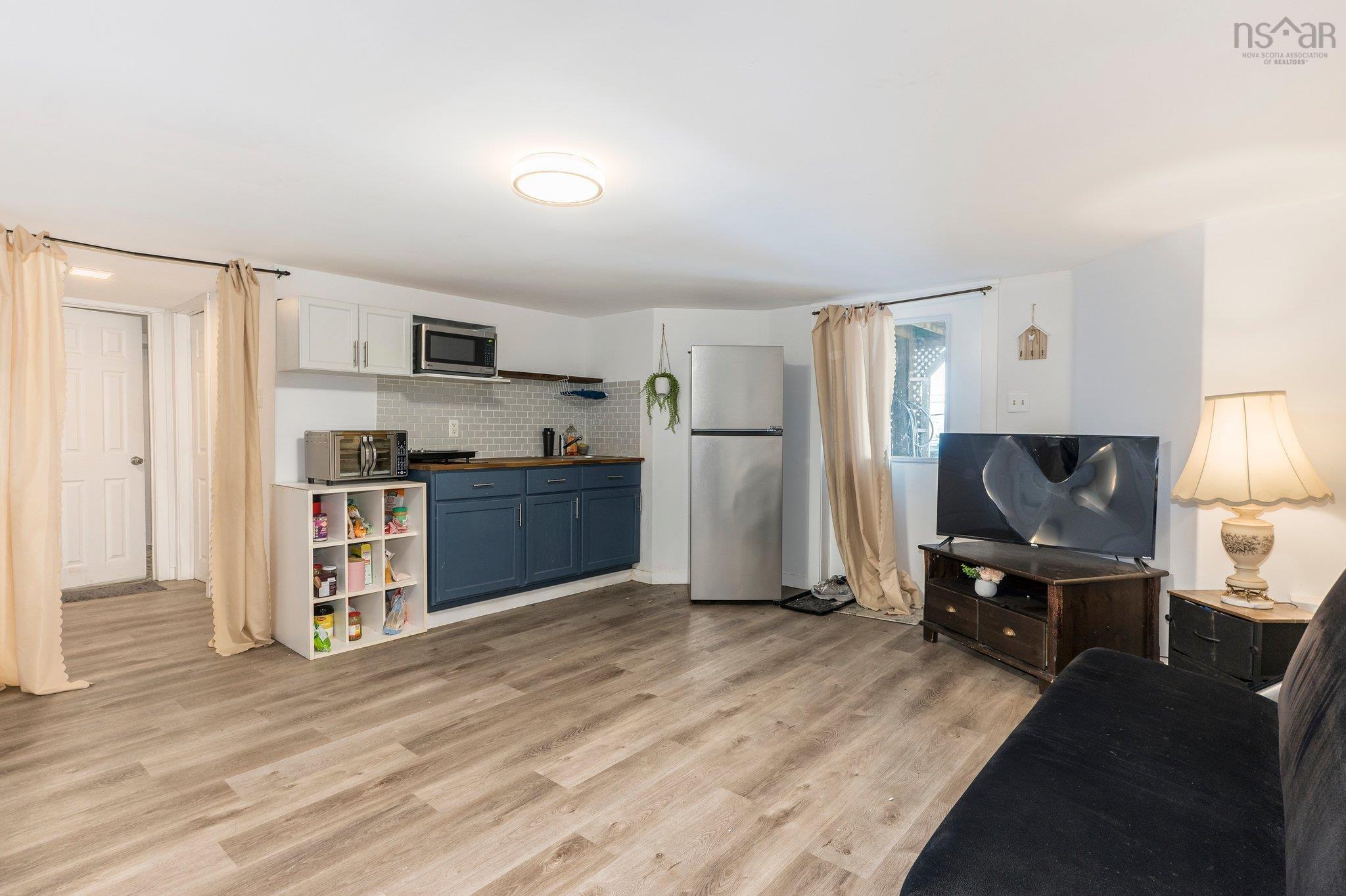 $899,900.00: 2 Torrington Drive, Halifax