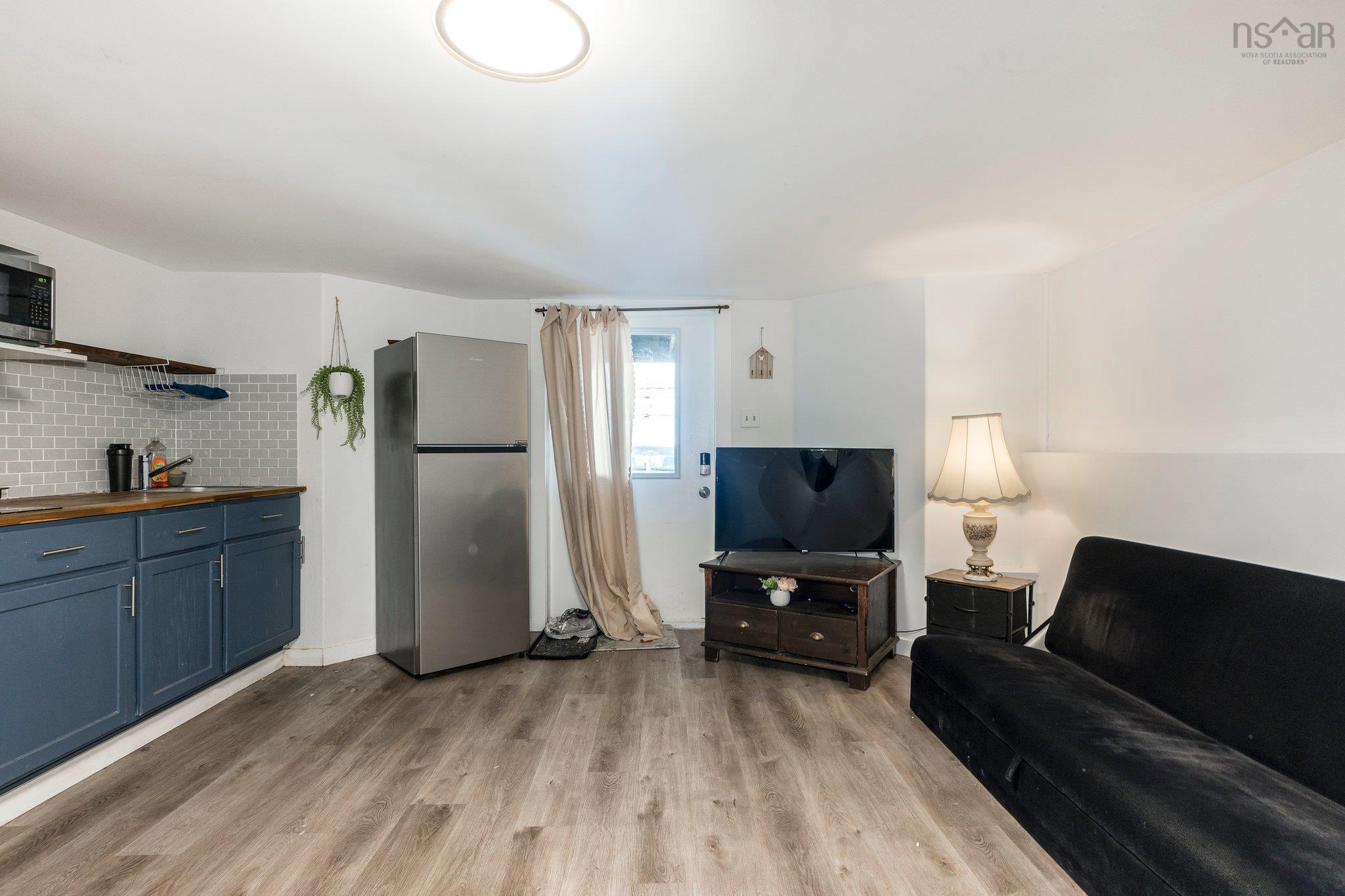 $899,900.00: 2 Torrington Drive, Halifax