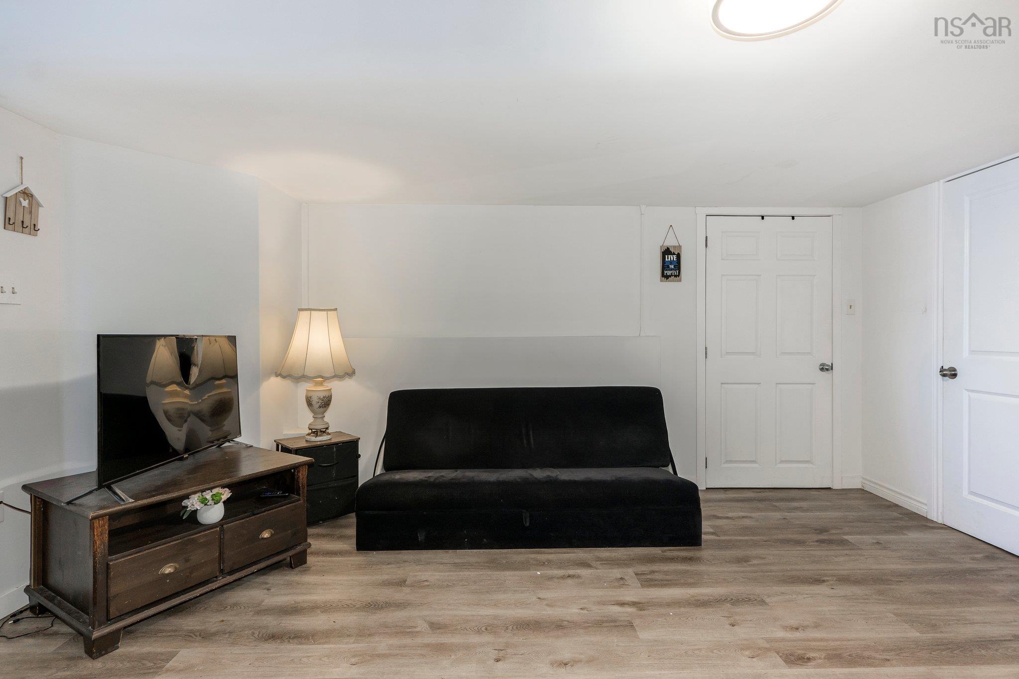 $899,900.00: 2 Torrington Drive, Halifax