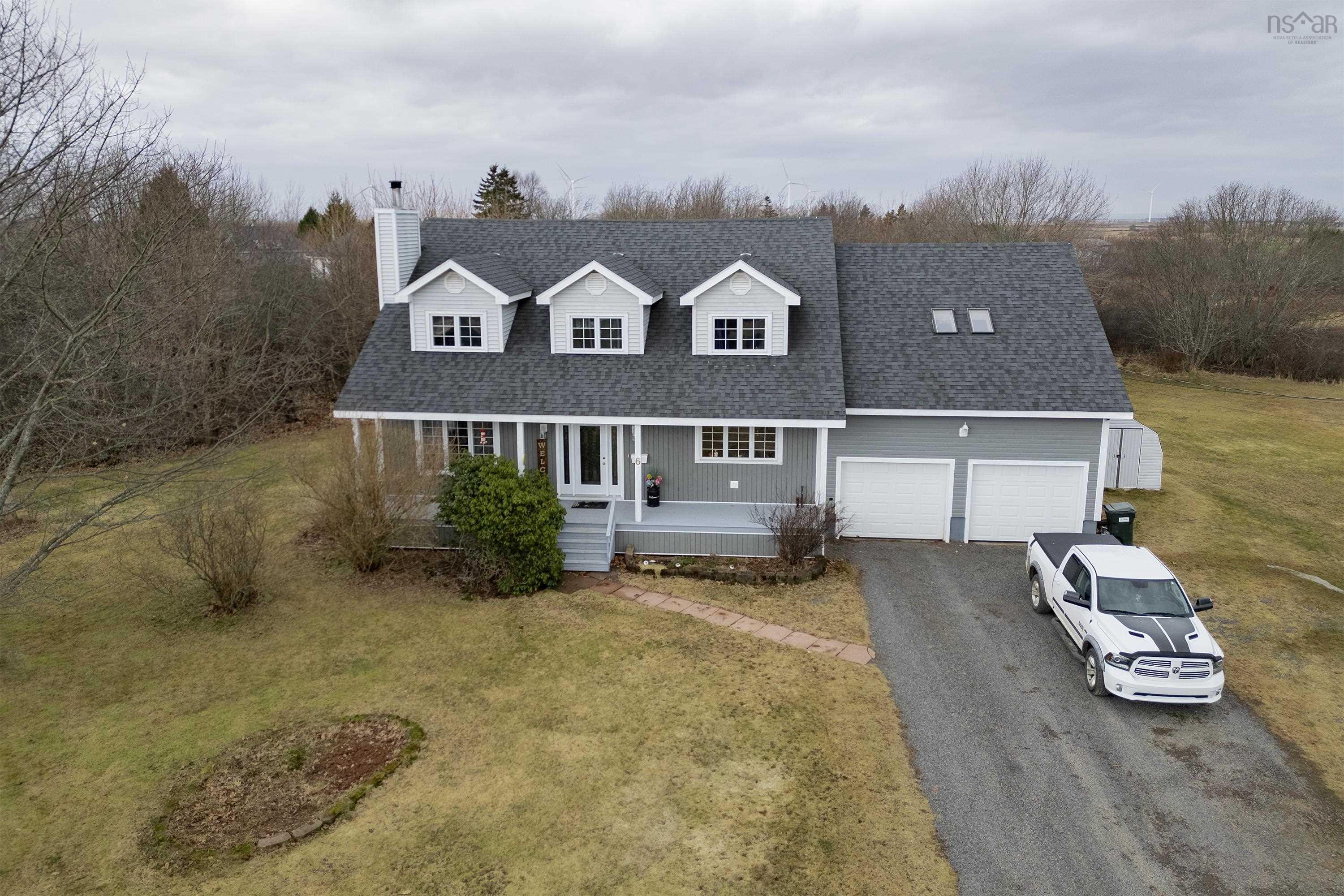 $449,900.00: 6 Arlington Avenue, Amherst