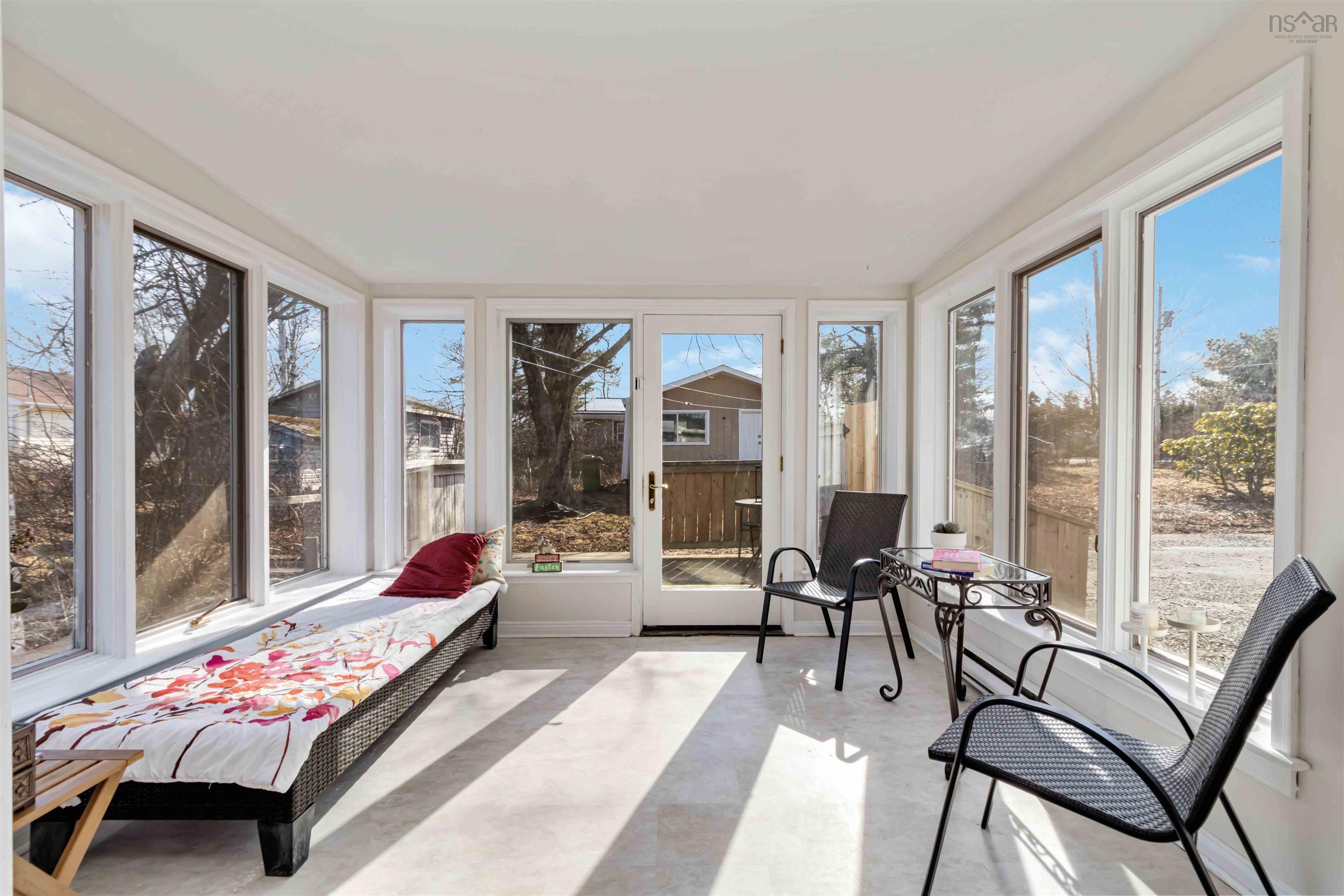 $499,000.00: 4 Kenwood Avenue, Hammonds Plains