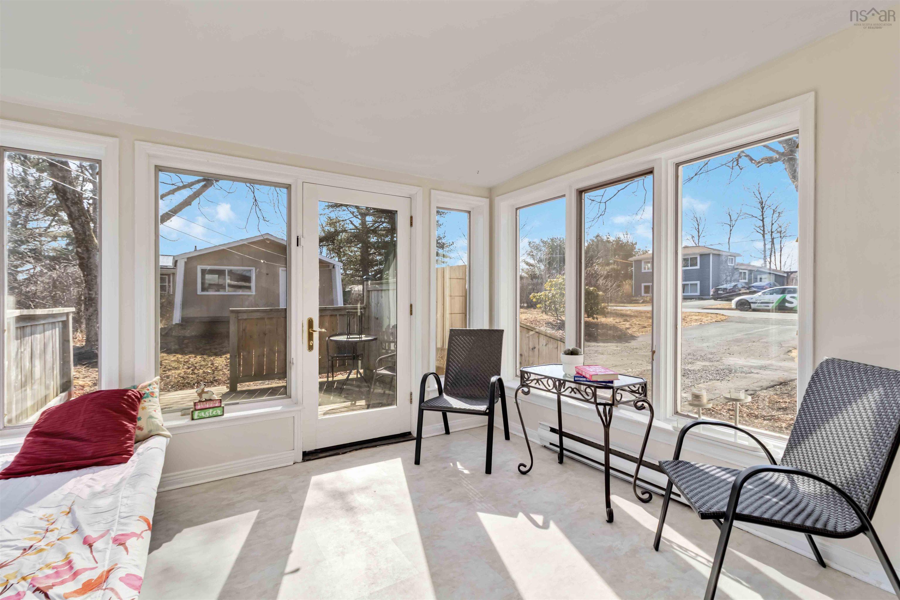 $499,000.00: 4 Kenwood Avenue, Hammonds Plains