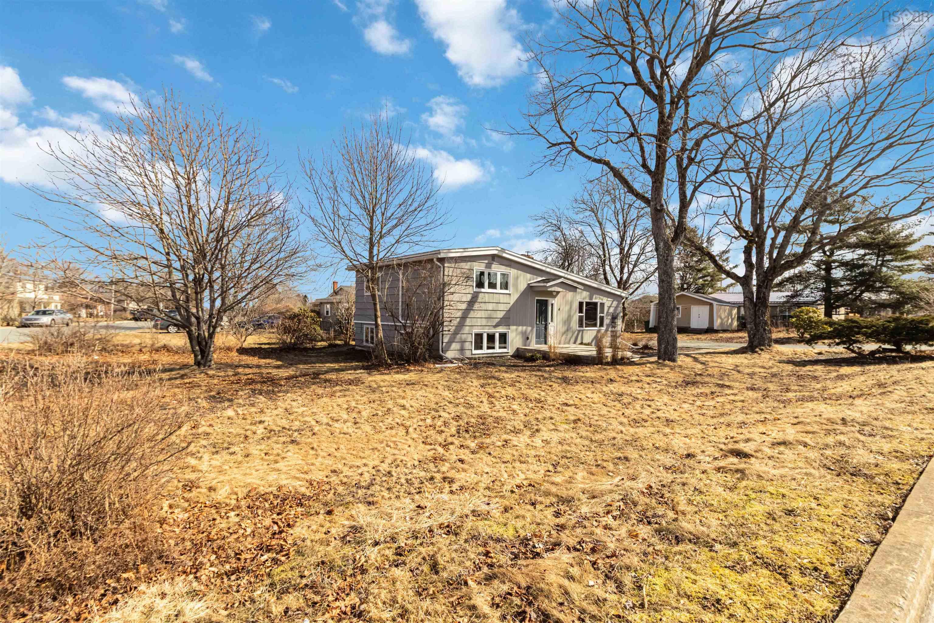 $499,000.00: 4 Kenwood Avenue, Hammonds Plains