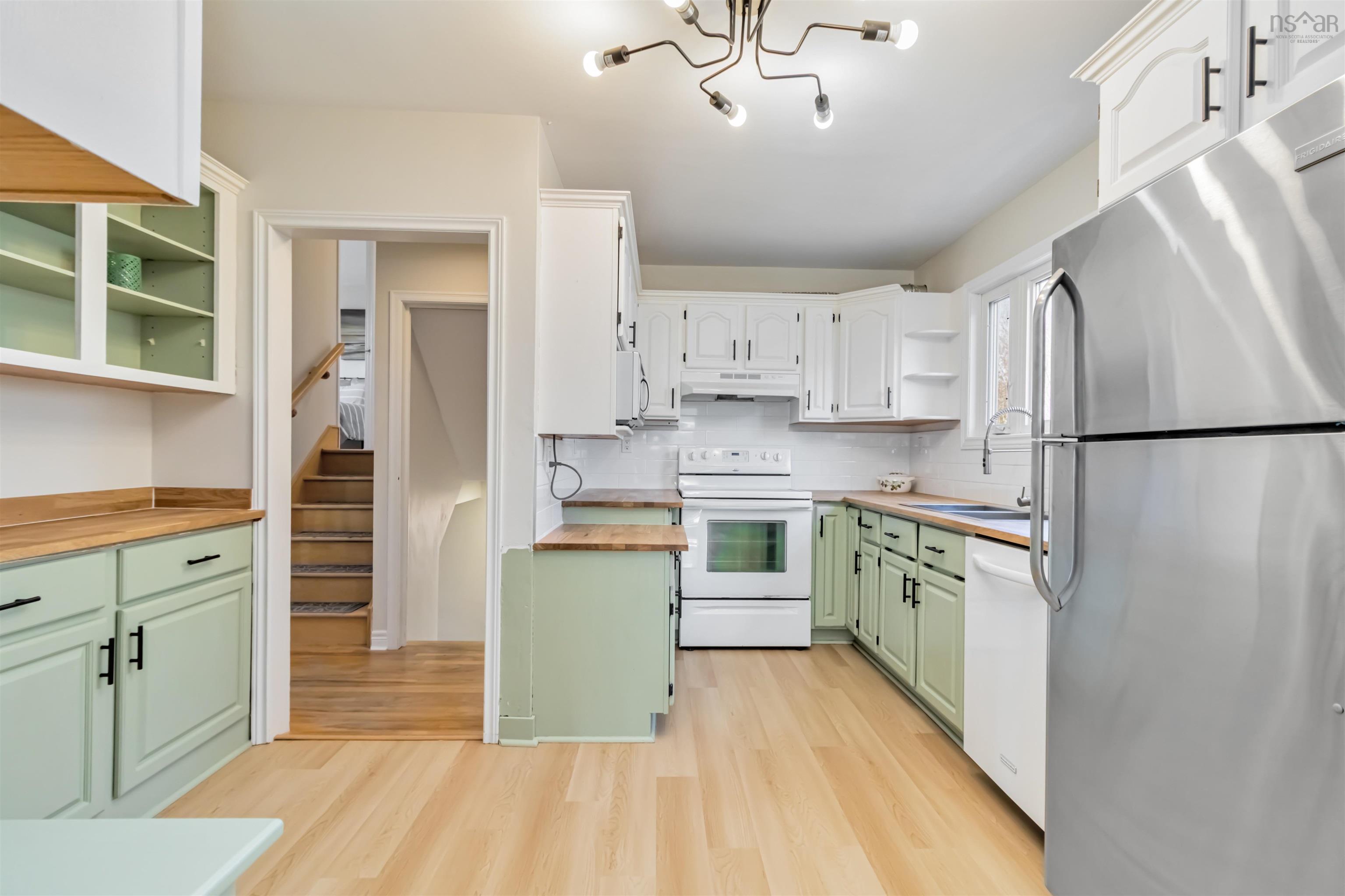 $499,000.00: 4 Kenwood Avenue, Hammonds Plains