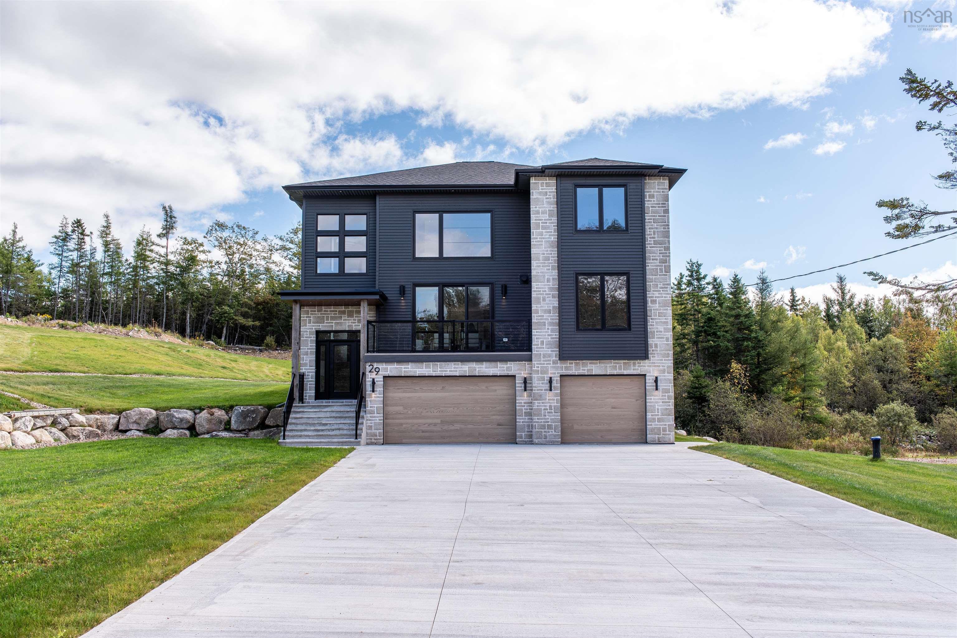 $1,249,000.00: 29 Adelchi Court, Montague Gold Mines