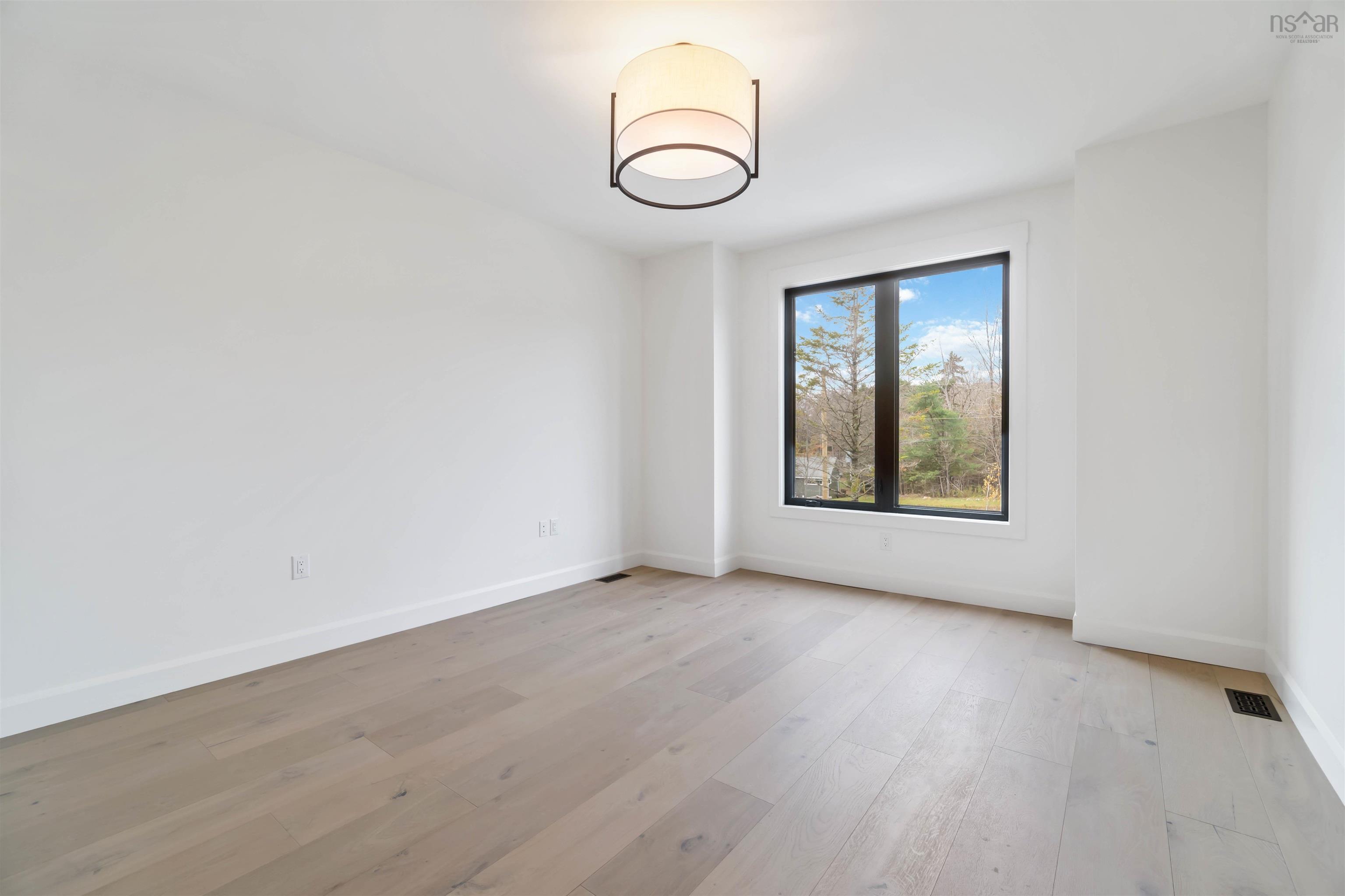 $1,249,000.00: 29 Adelchi Court, Montague Gold Mines