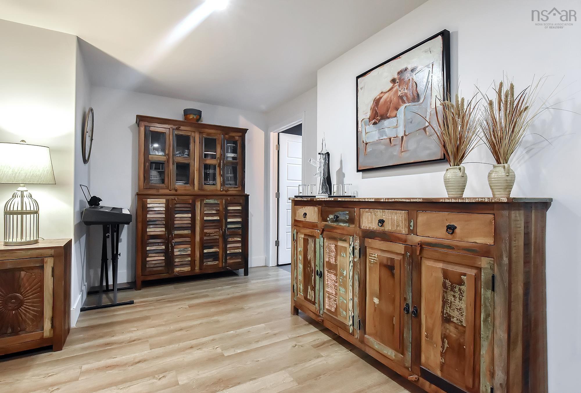 $1,199,000.00: 9409 Highway 215, Pembroke
