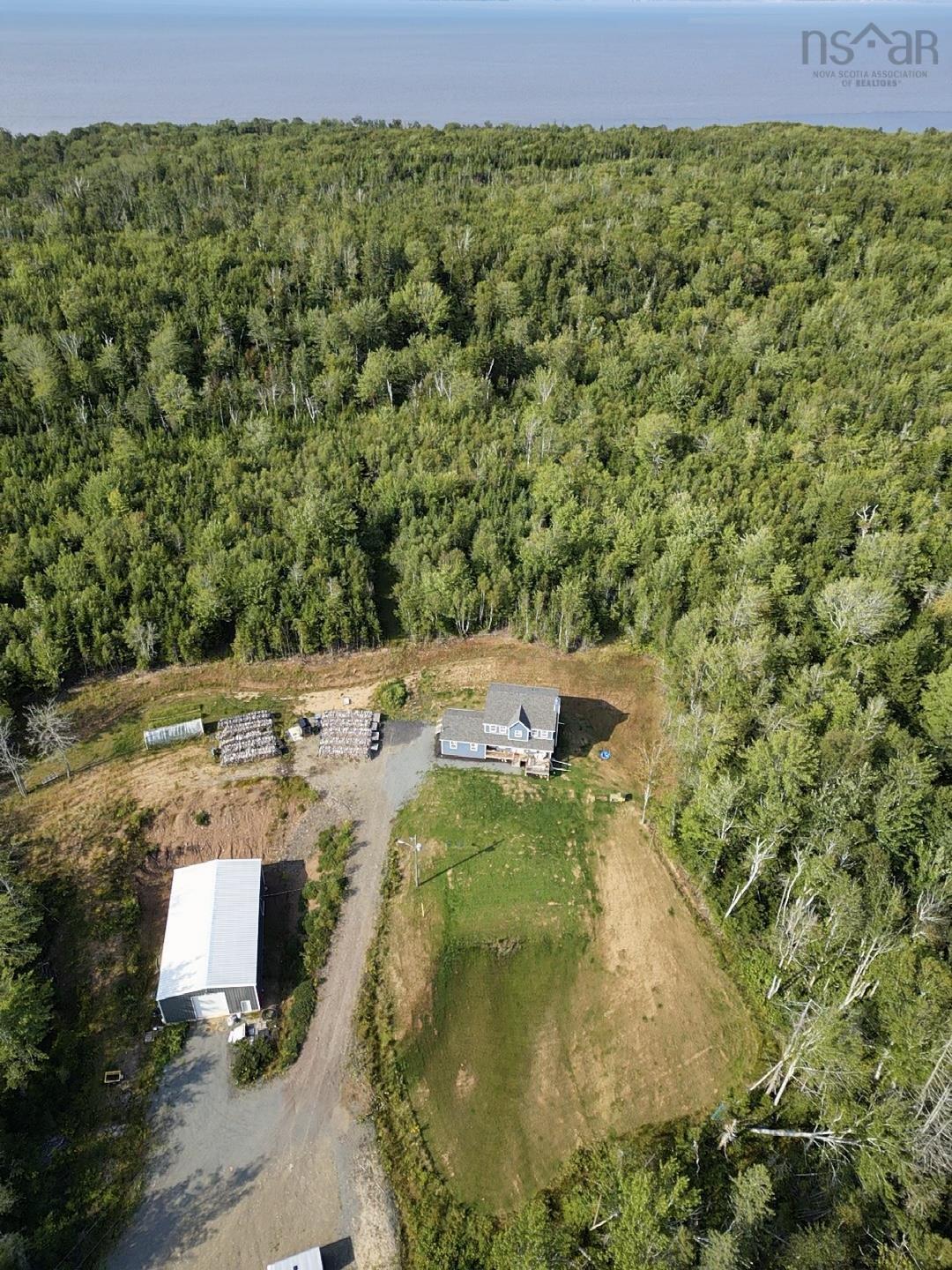 $1,199,000.00: 9409 Highway 215, Pembroke