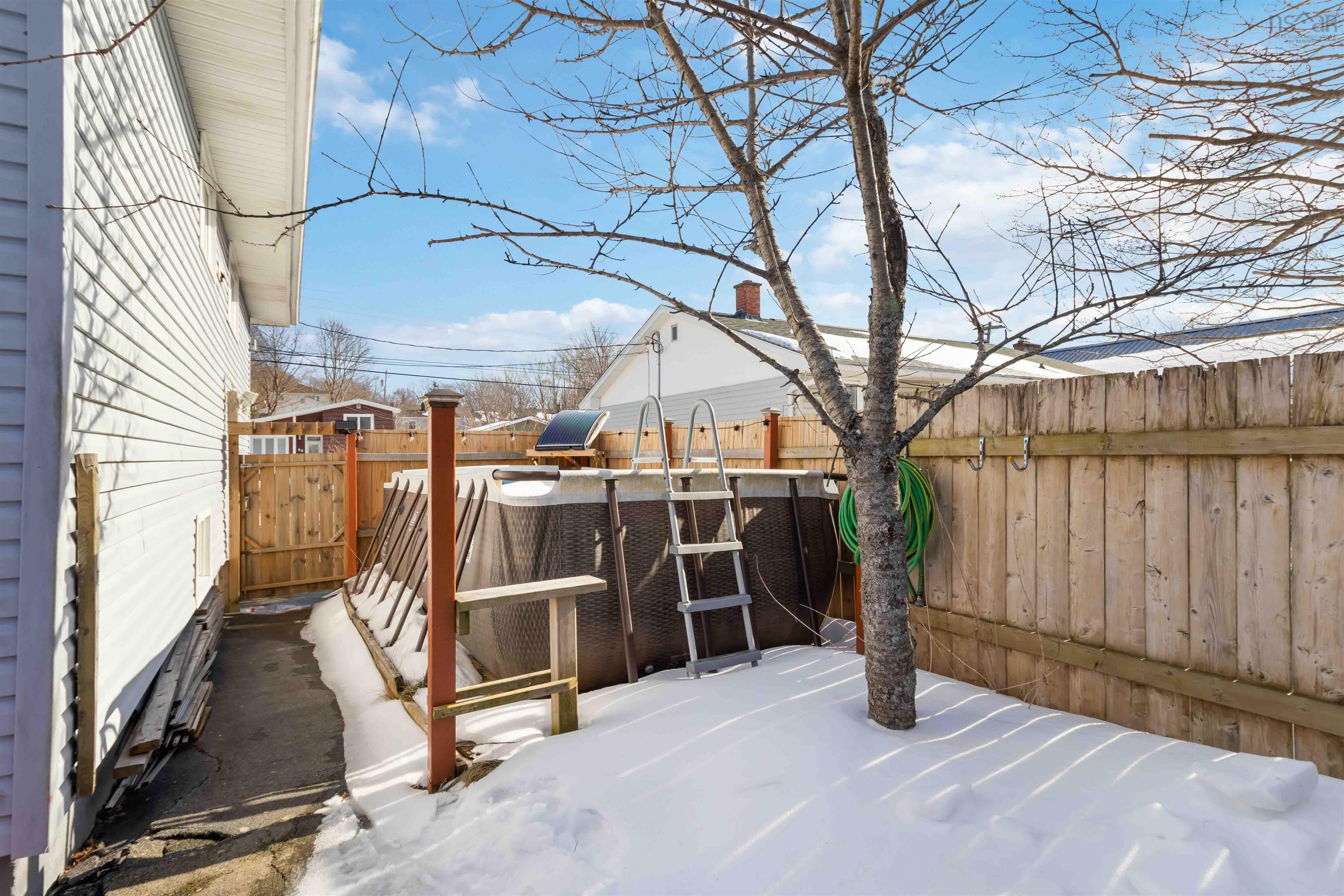 $499,900.00: 83 Woodland Avenue, Dartmouth