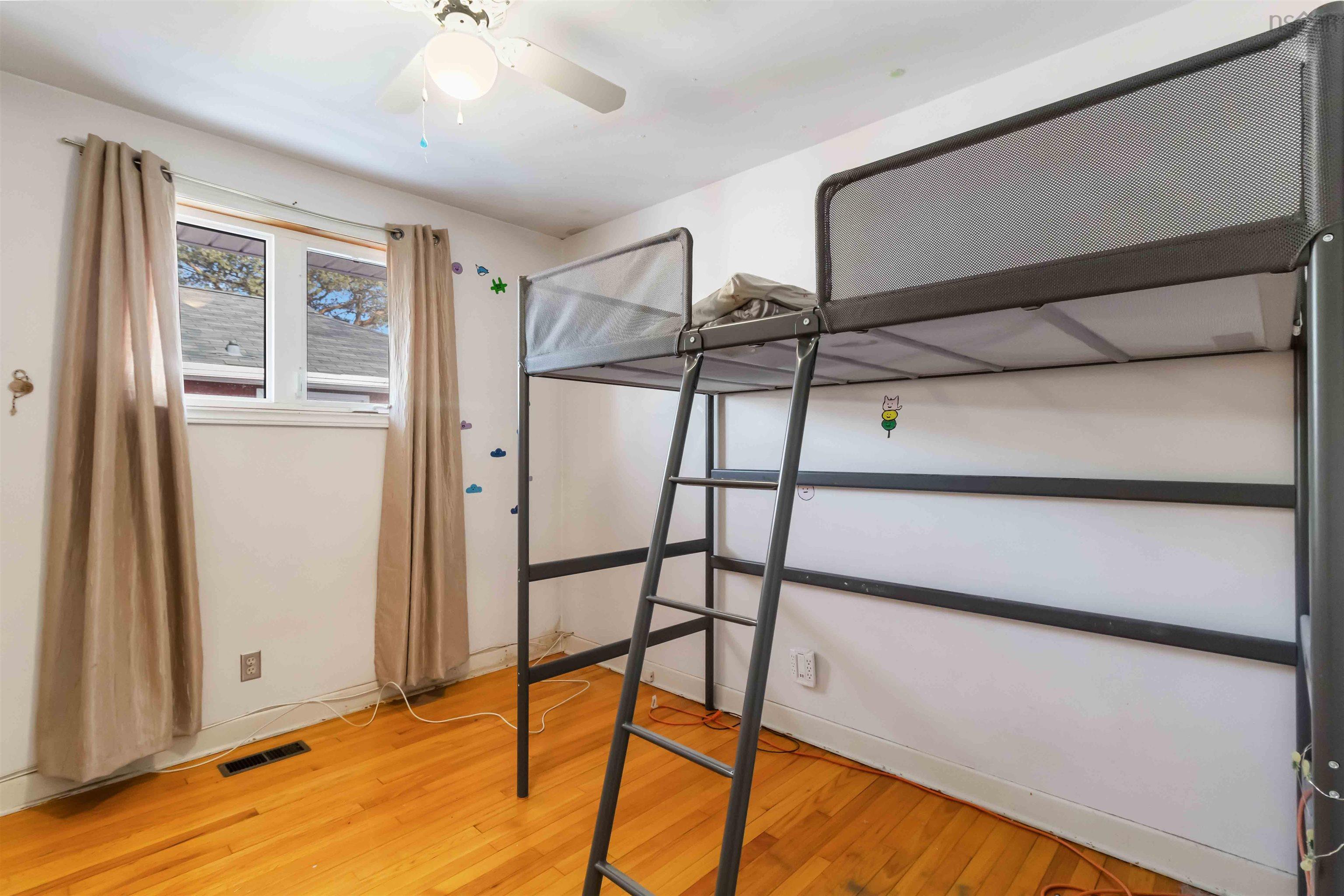 $499,900.00: 83 Woodland Avenue, Dartmouth