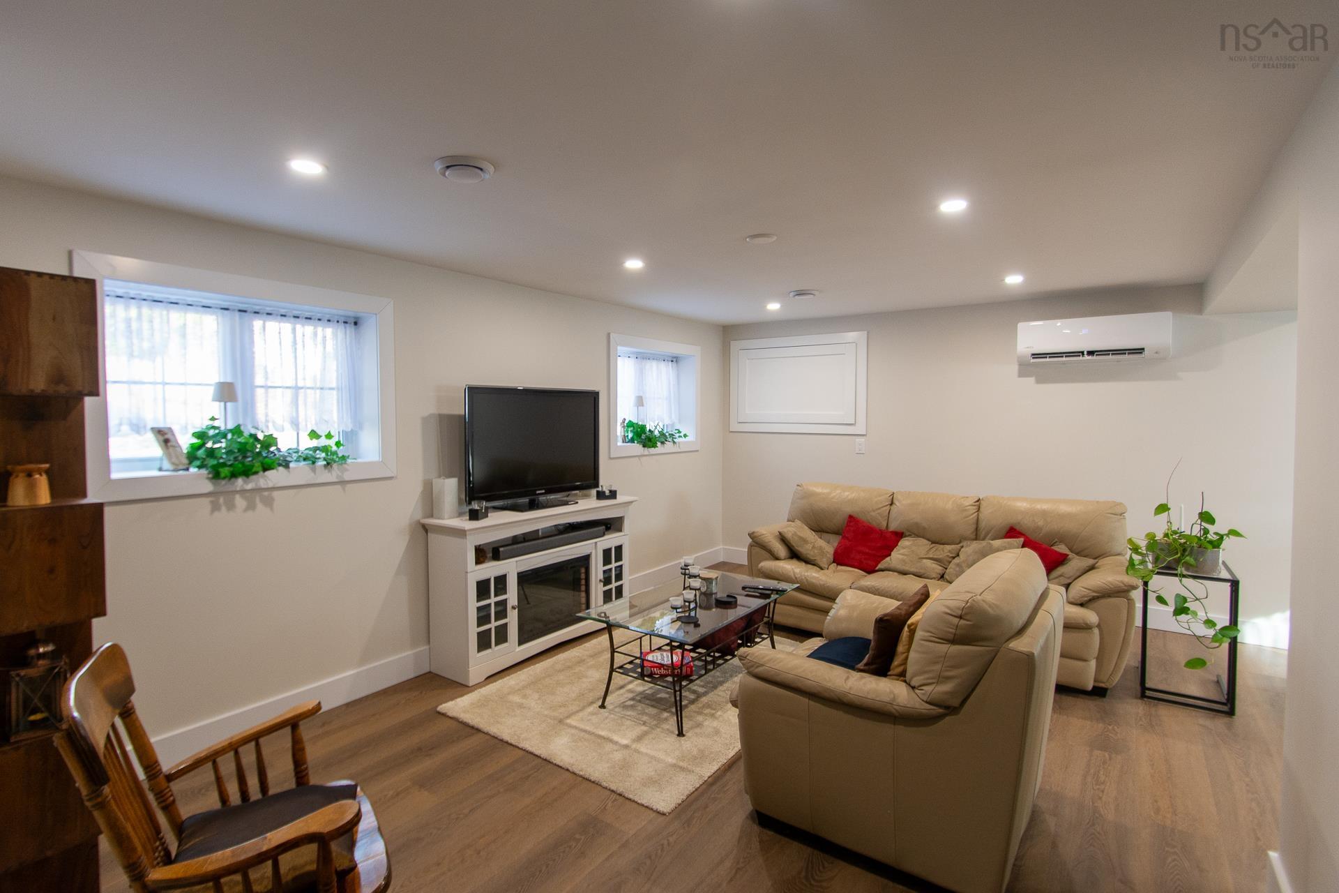 $529,900.00: 75 Union Street, Bedford