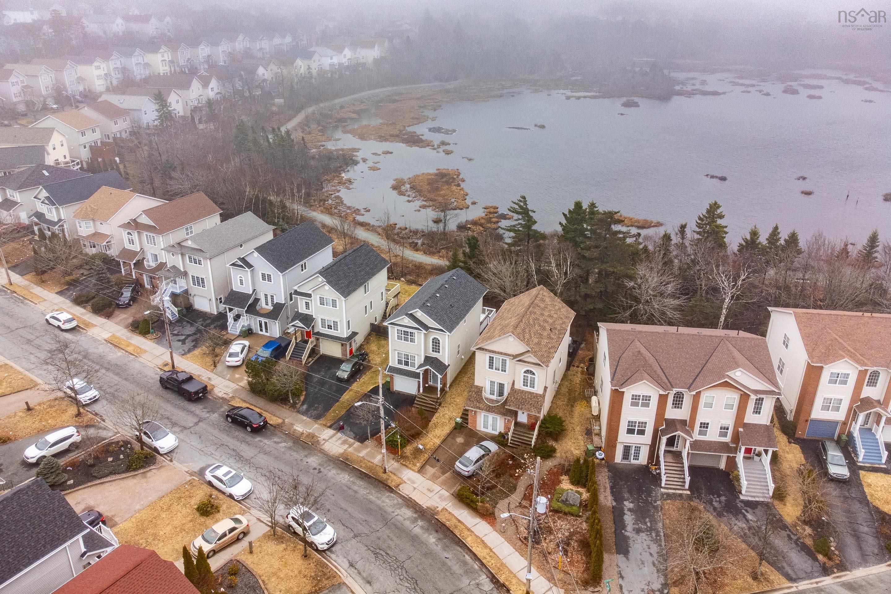 $645,000.00: 21 Red Fern Terrace, Halifax