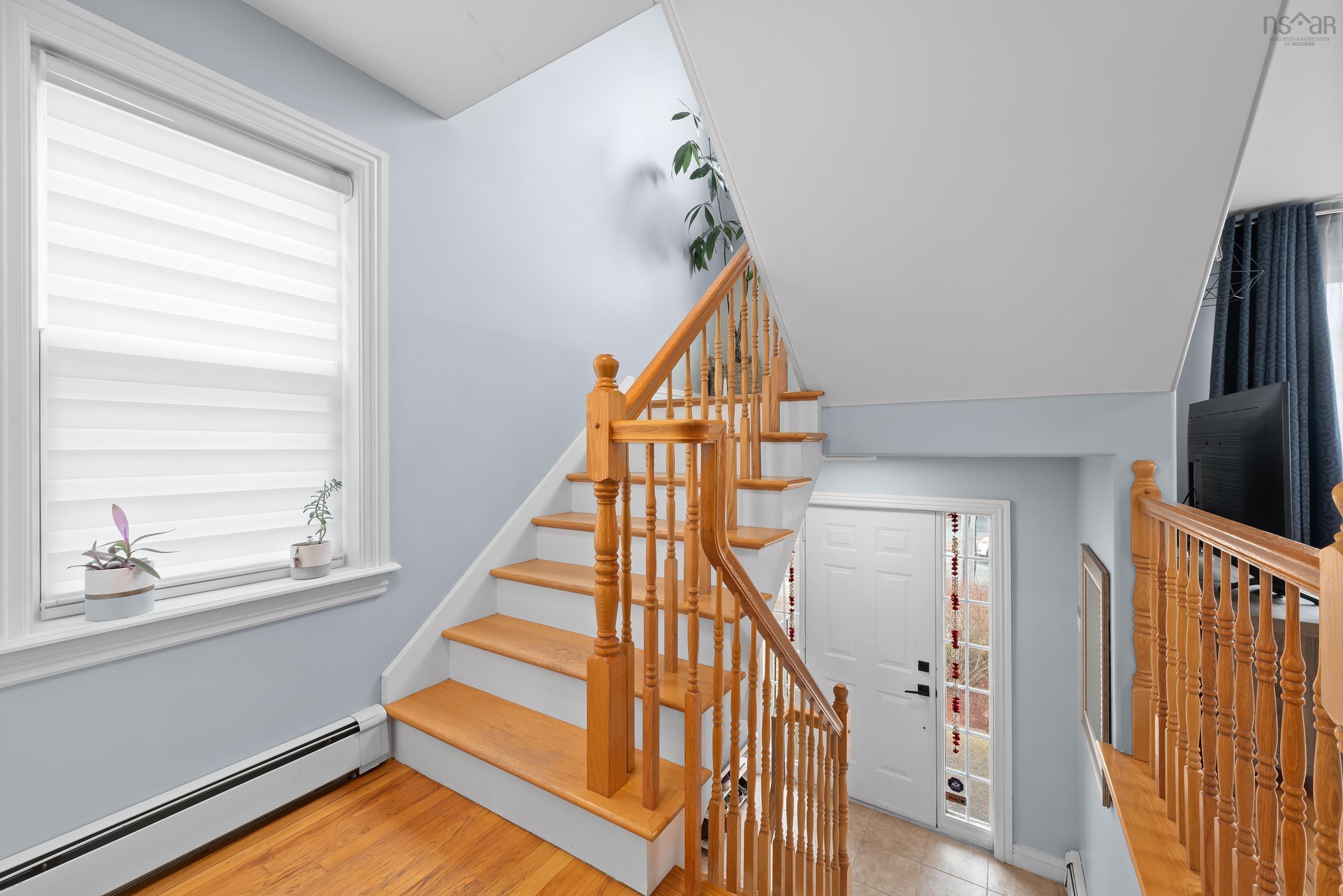 $645,000.00: 21 Red Fern Terrace, Halifax