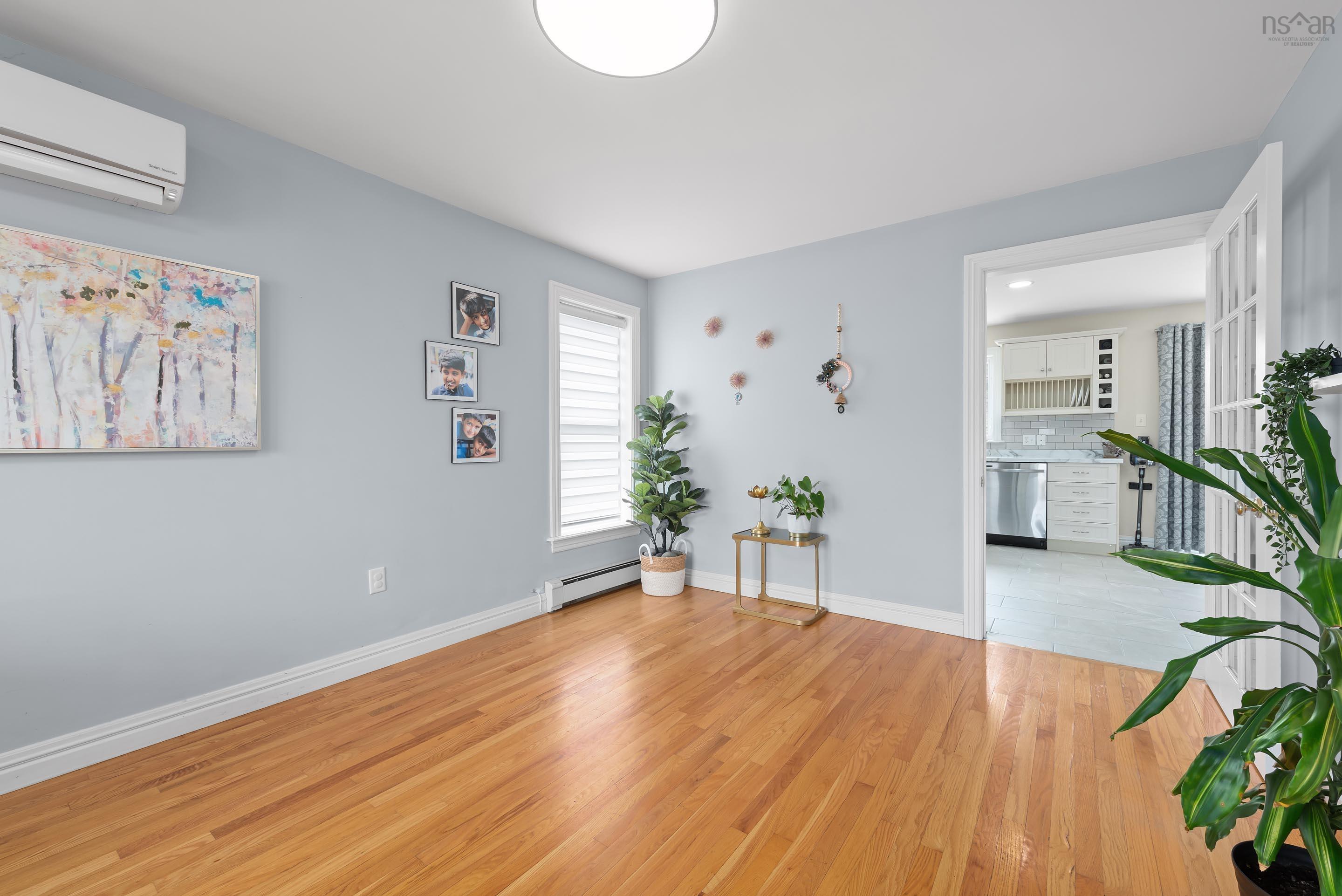 $645,000.00: 21 Red Fern Terrace, Halifax