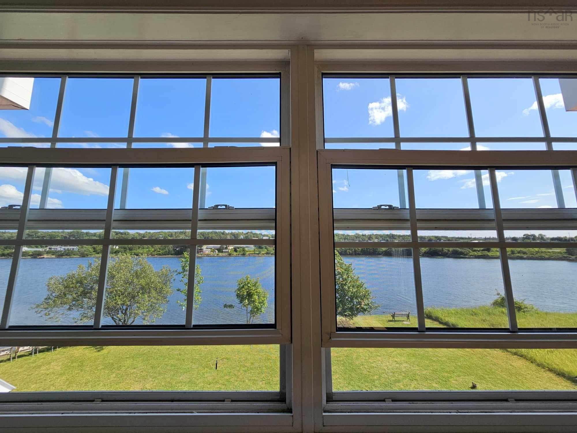 $599,000.00: 134 Sunrise Drive, Westmount