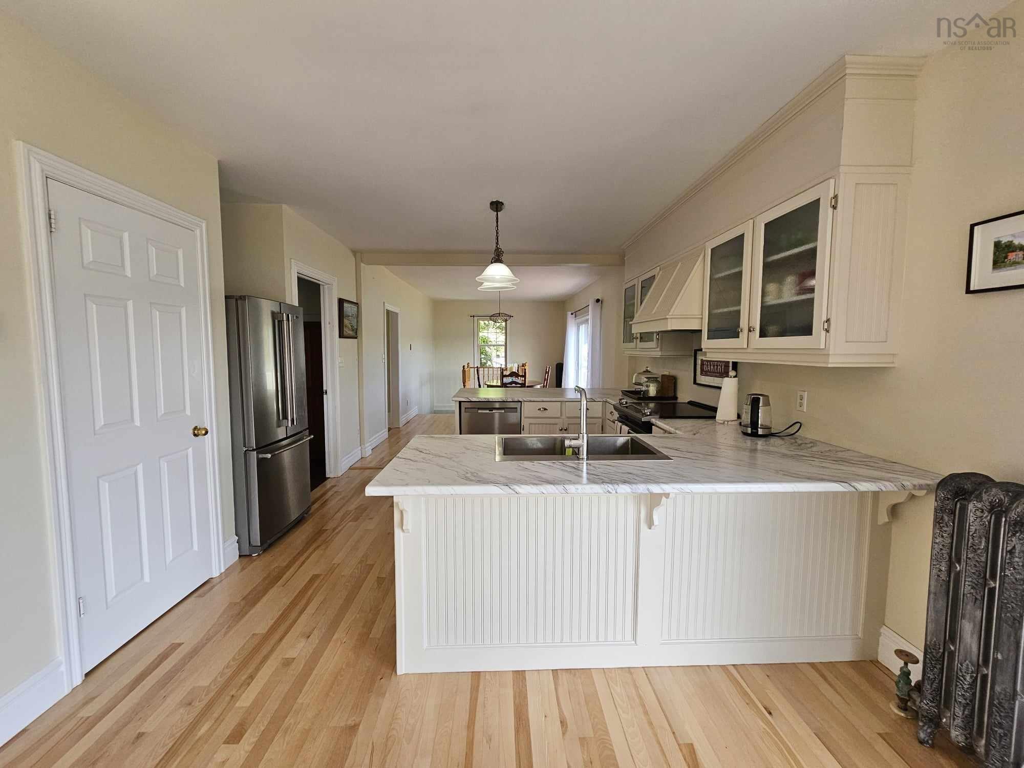 $599,000.00: 134 Sunrise Drive, Westmount
