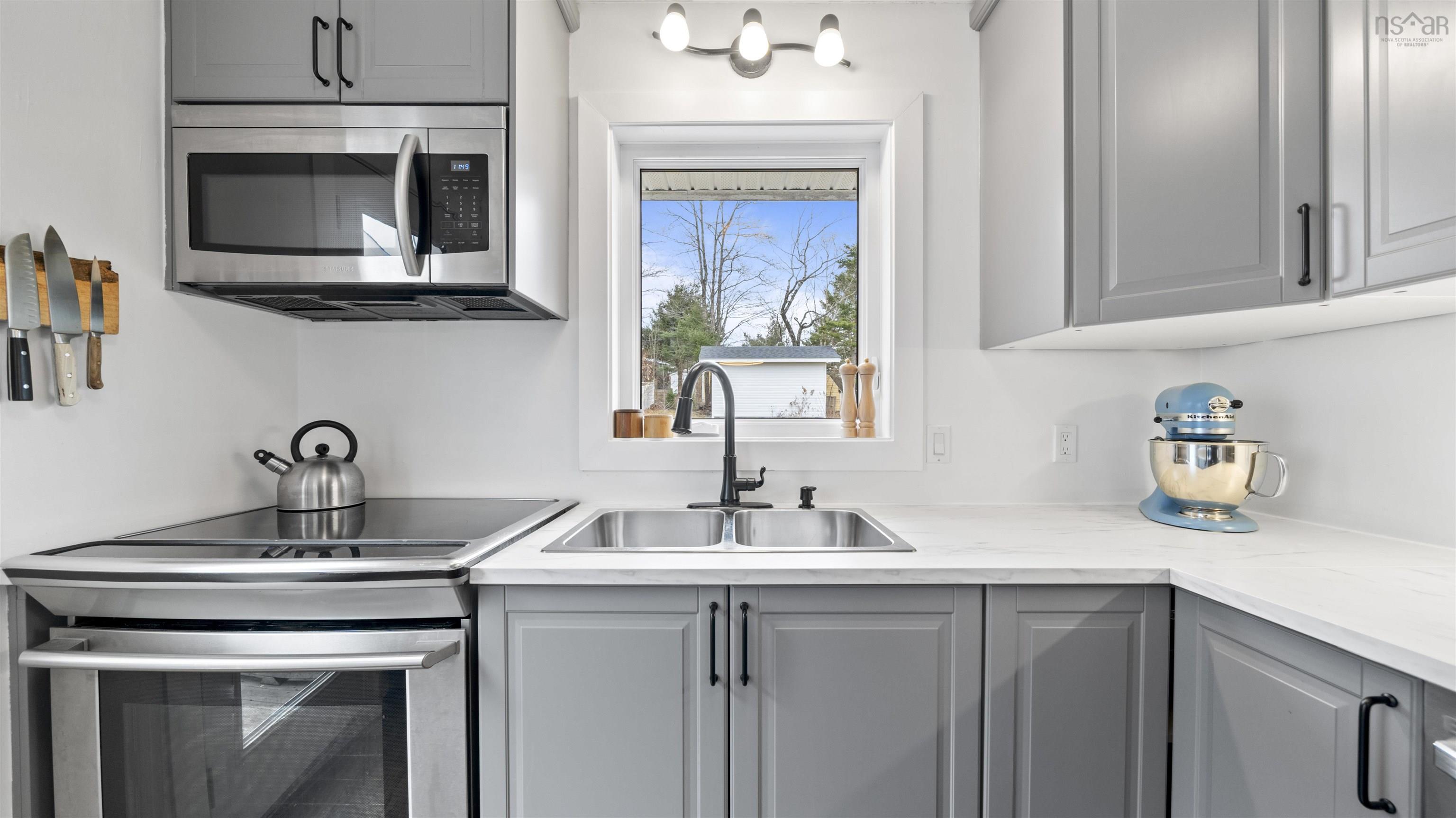 $399,900.00: 35 Sunnyvale Court, Lower Sackville