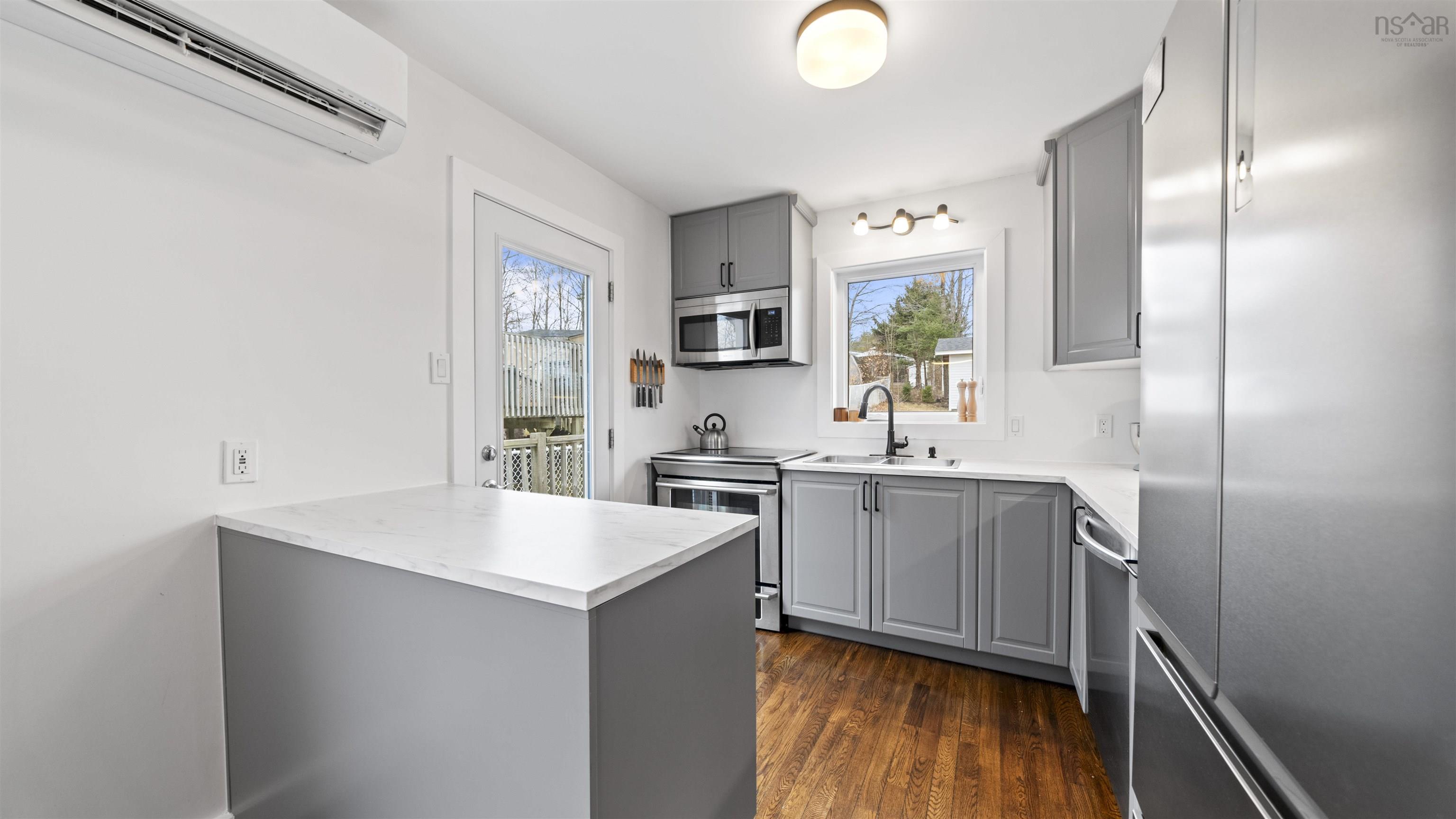 $399,900.00: 35 Sunnyvale Court, Lower Sackville