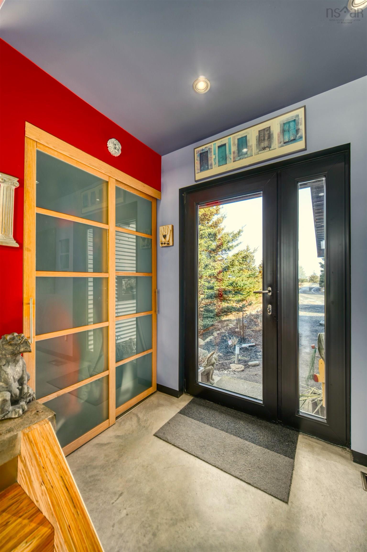 $1,550,000.00: 66 Beach Hill Road, Kingsburg
