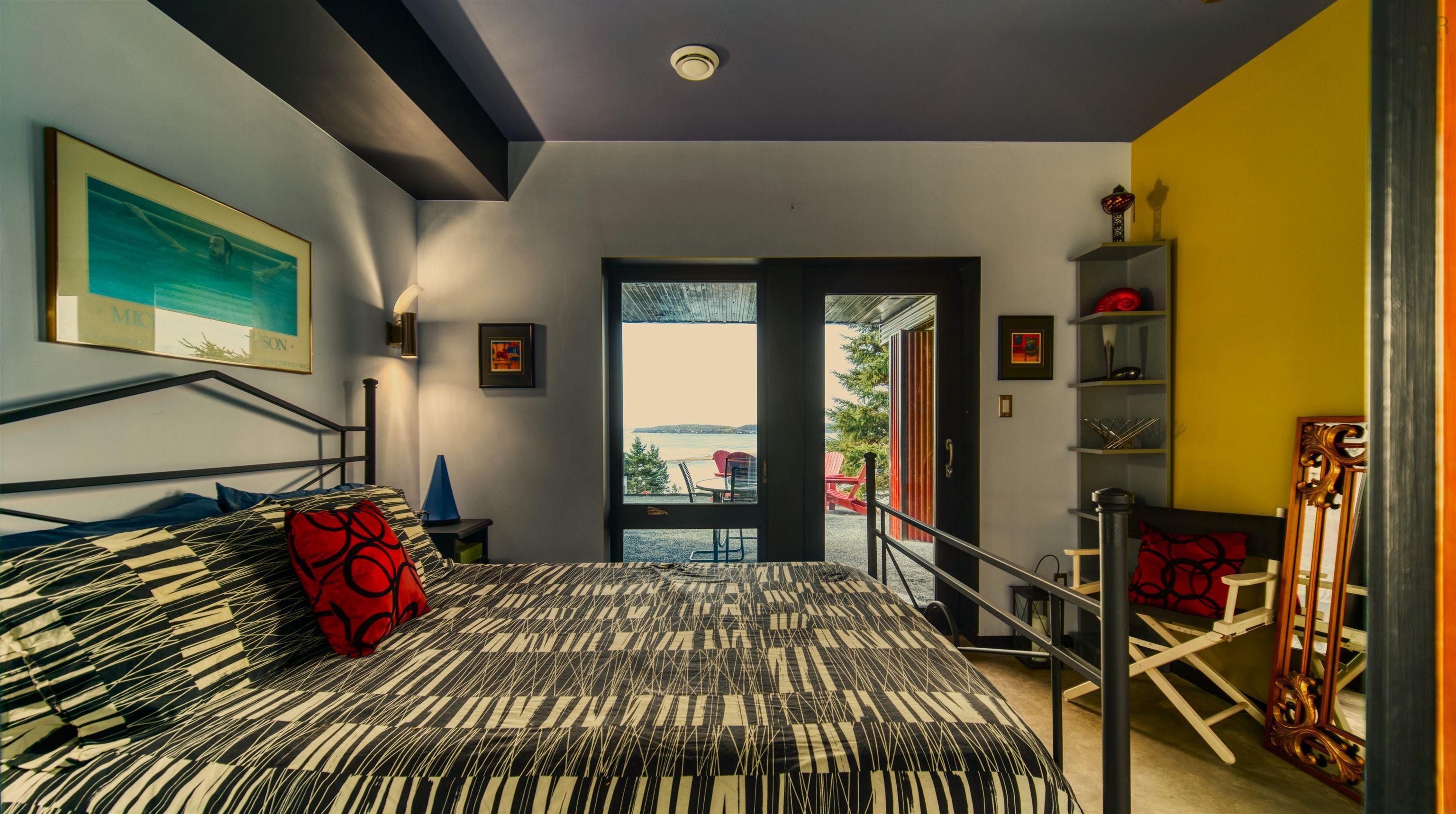 $1,550,000.00: 66 Beach Hill Road, Kingsburg
