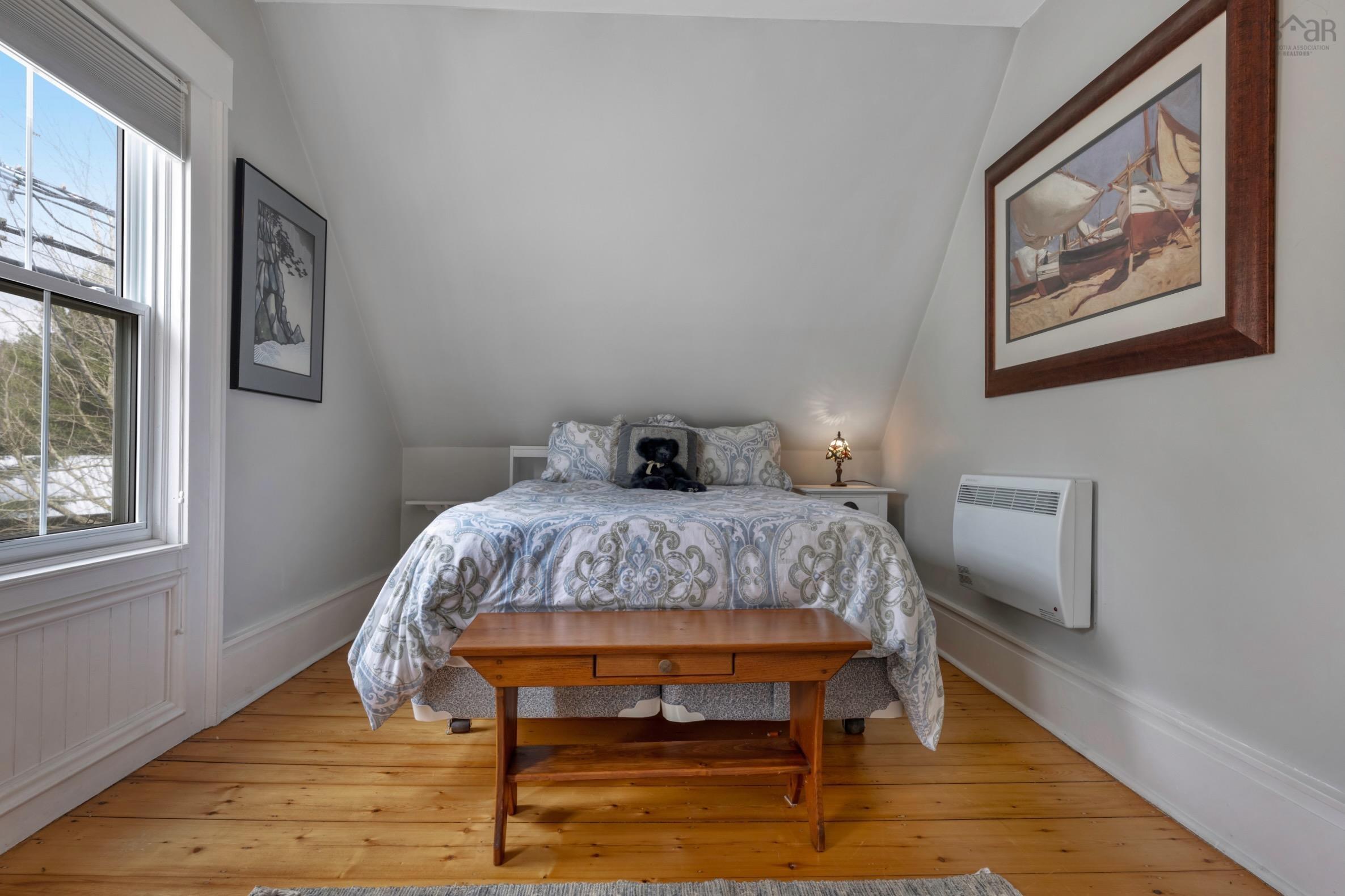 $679,000.00: 260 Main Street, Mahone Bay