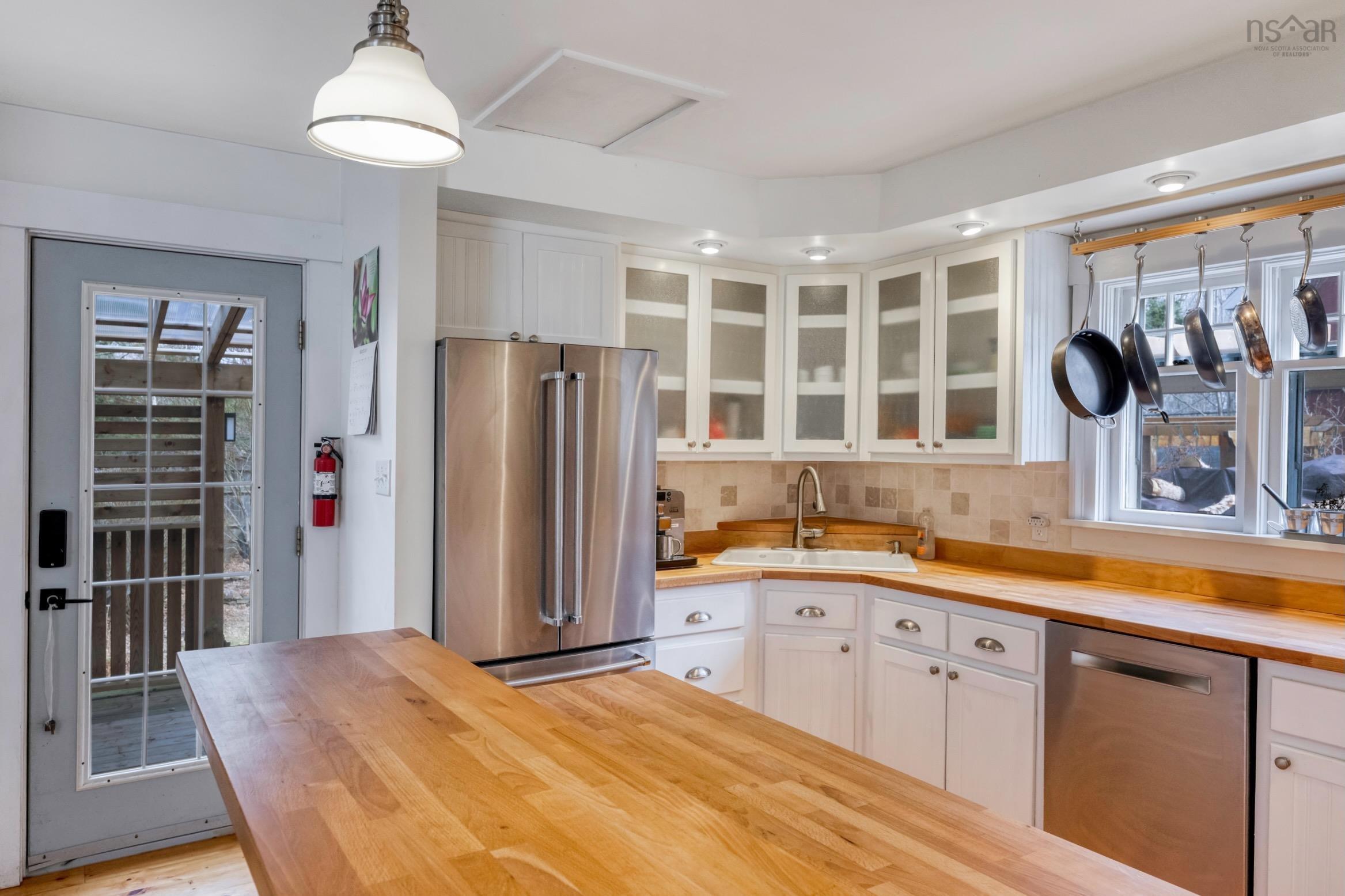 $679,000.00: 260 Main Street, Mahone Bay