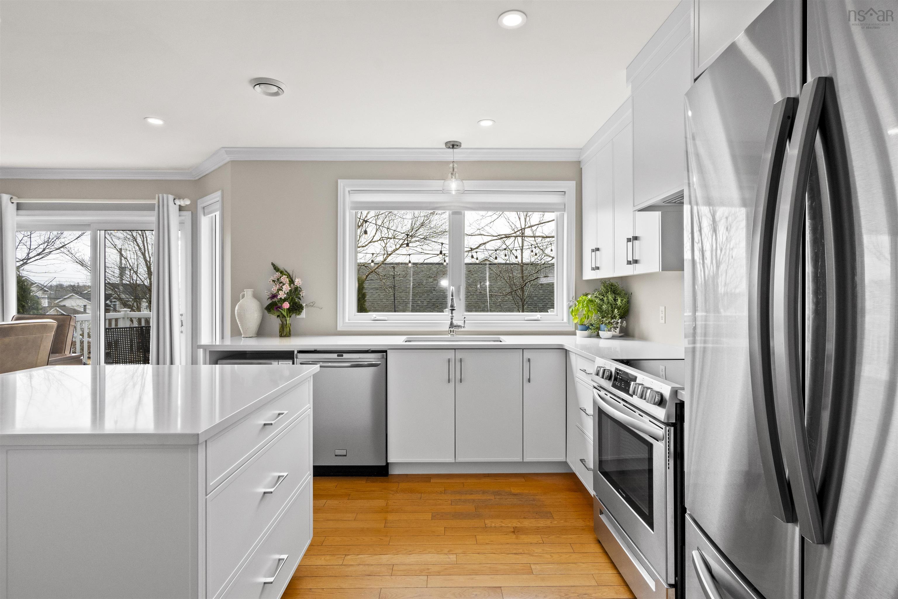 $867,000.00: 42 Saratoga Drive, Dartmouth