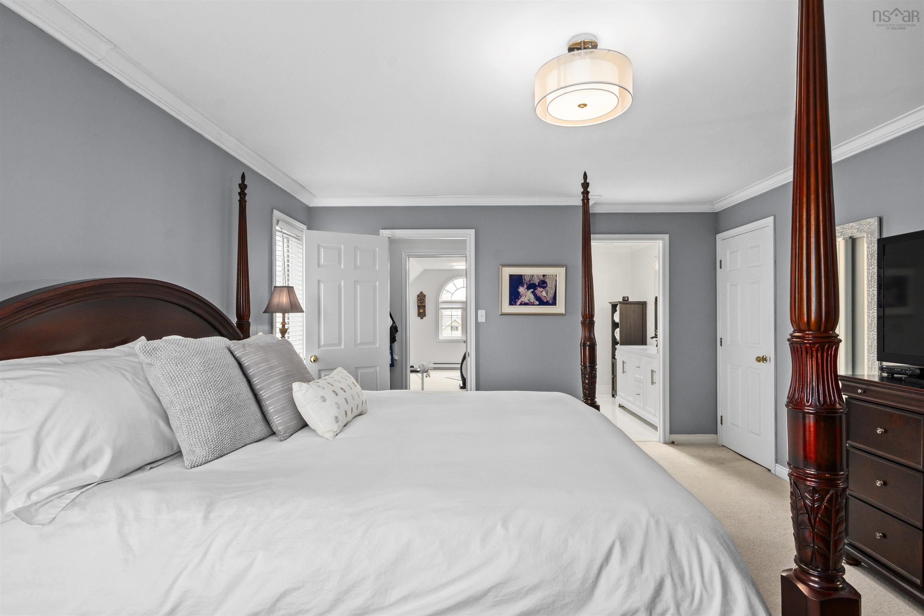 $867,000.00: 42 Saratoga Drive, Dartmouth