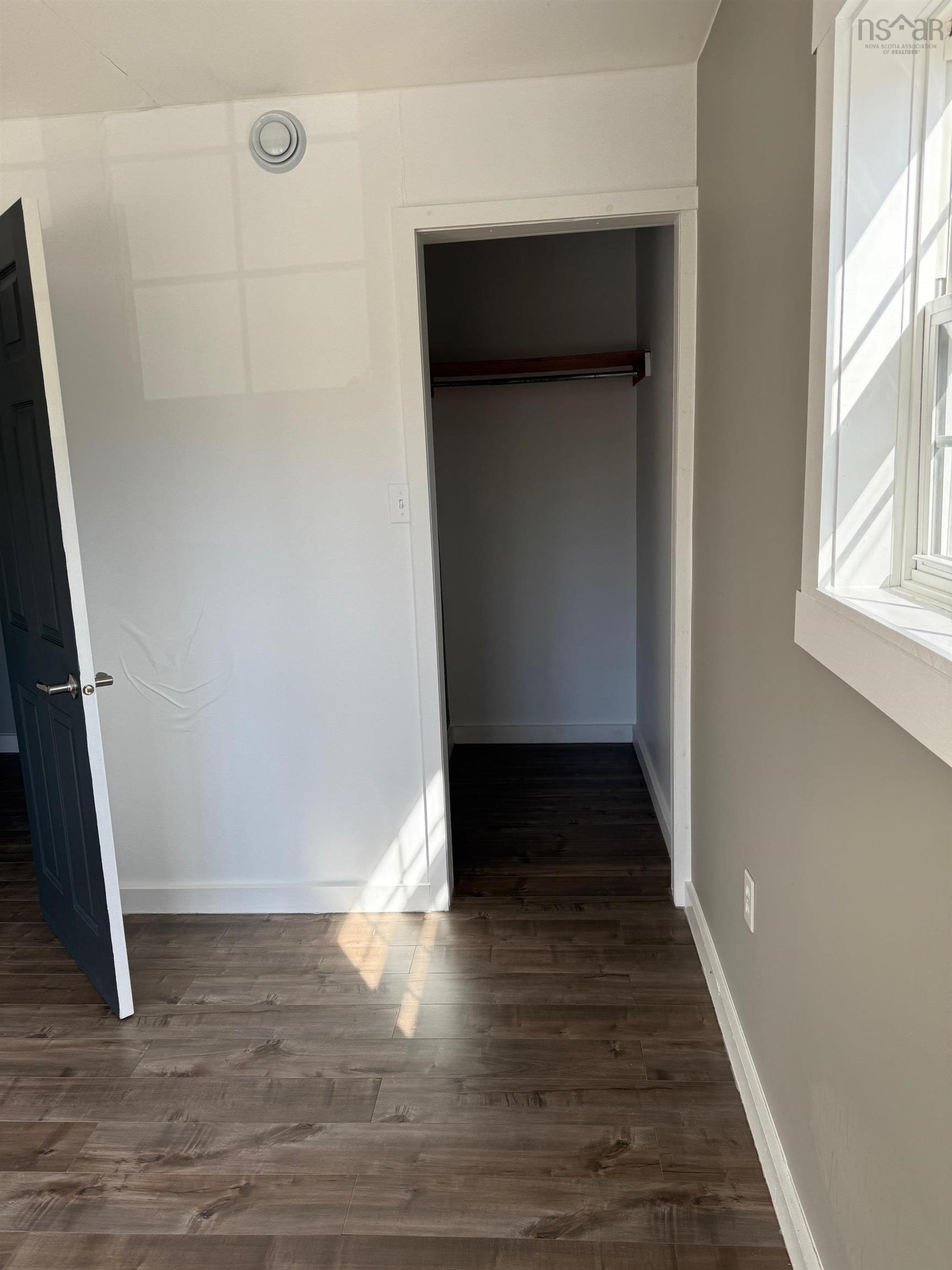 $259,000.00: 758 Oak Park Road, Oak Park