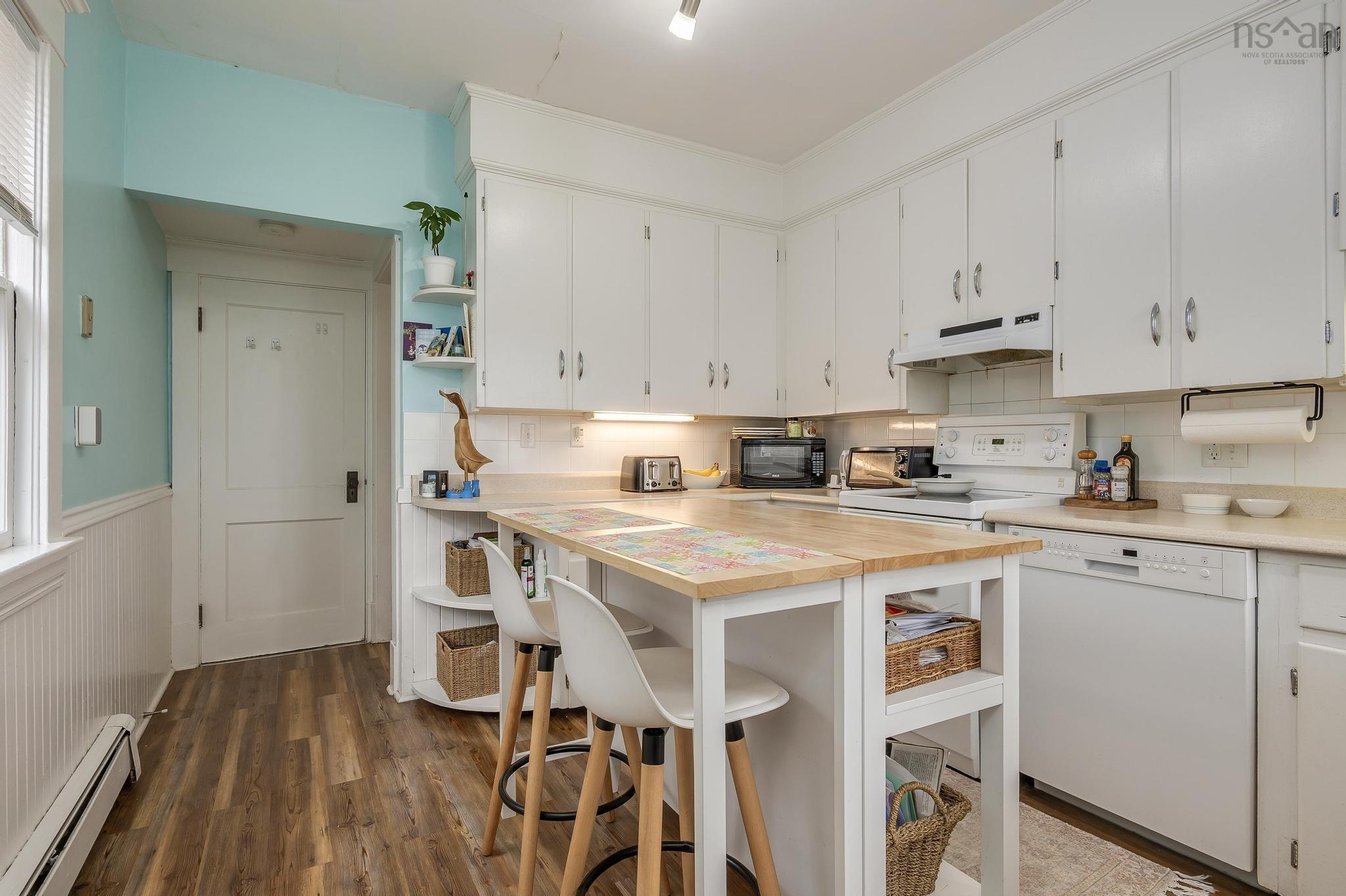 $1,198,000.00: 1728 Cambridge Street, Halifax