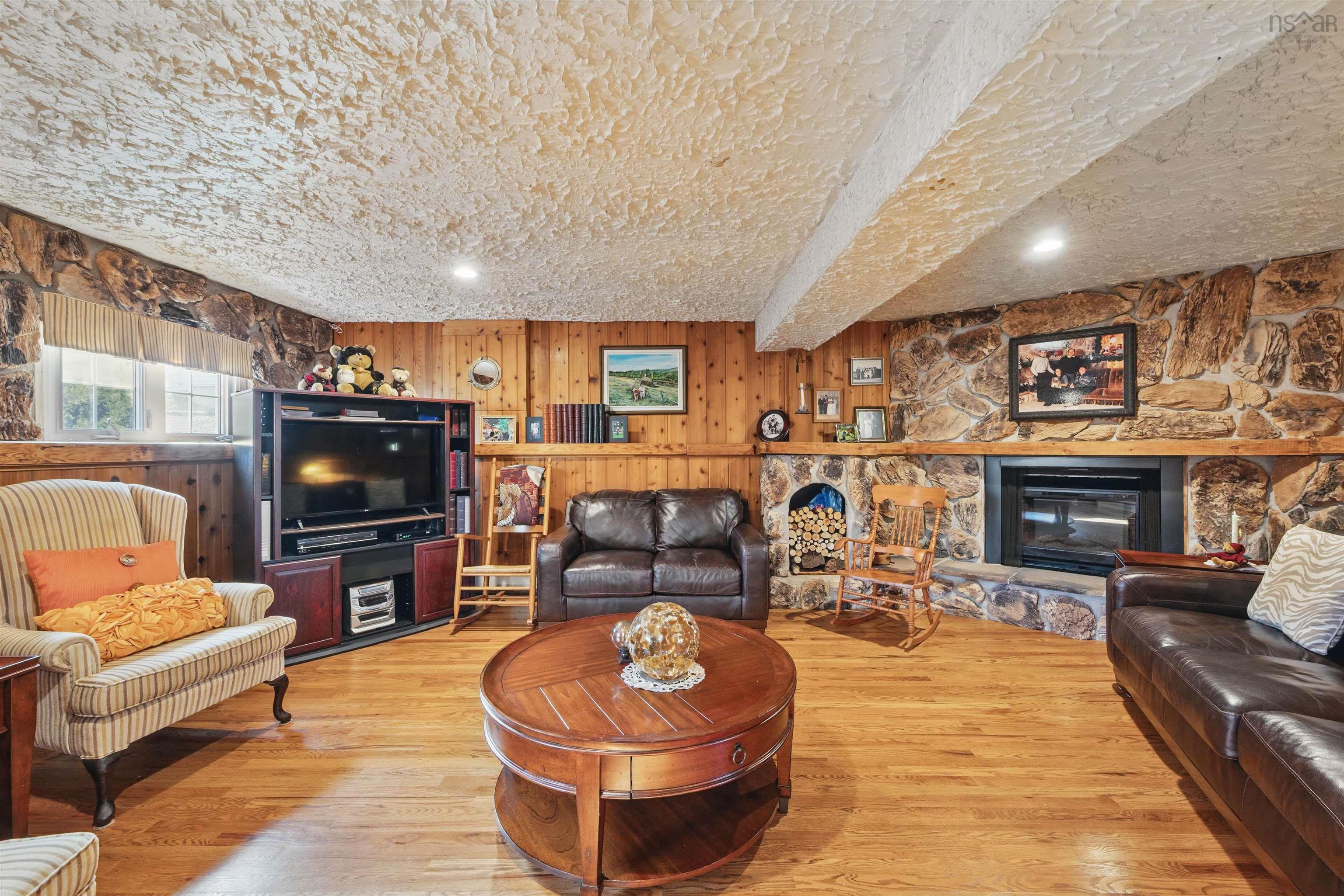 $549,000.00: 88 Mayflower Avenue, Beaver Bank
