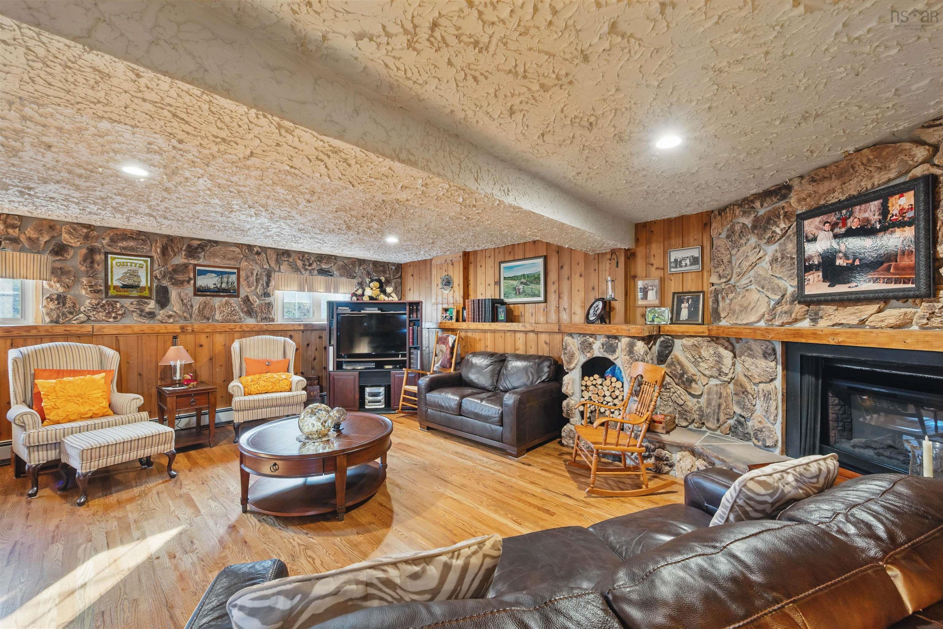 $549,000.00: 88 Mayflower Avenue, Beaver Bank