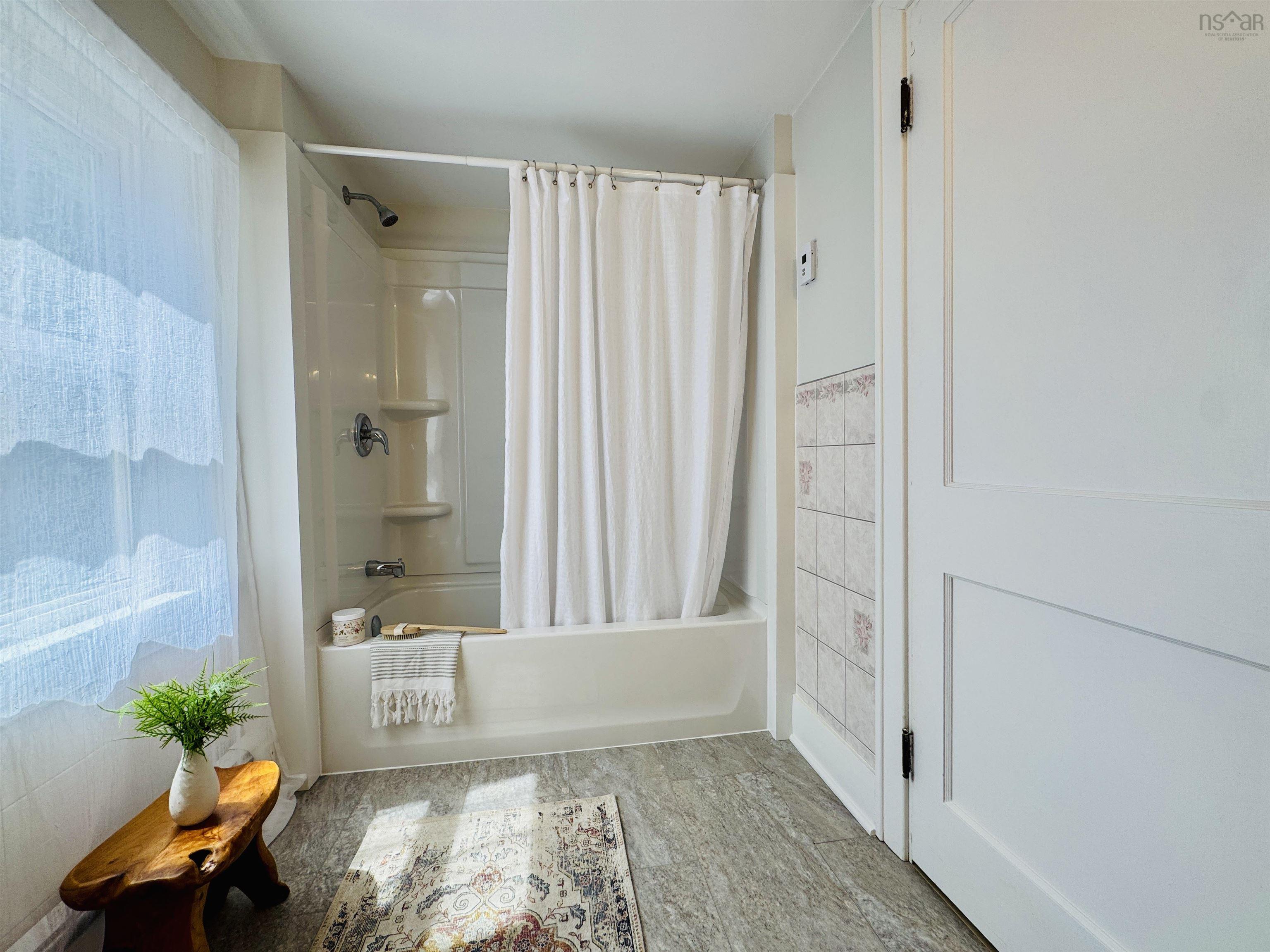 $435,000.00: 5628 Highway 221, Woodville