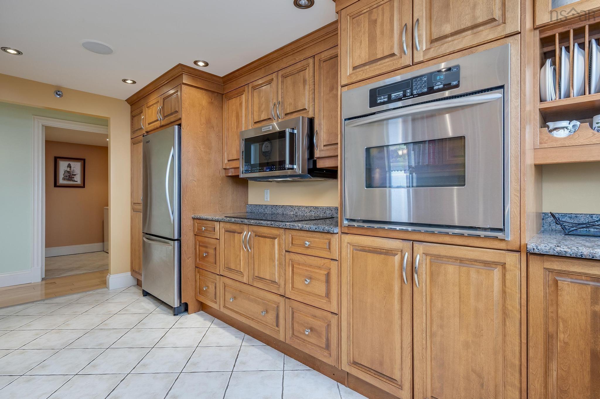 $799,000.00: 406 1 Prince Street, Dartmouth
