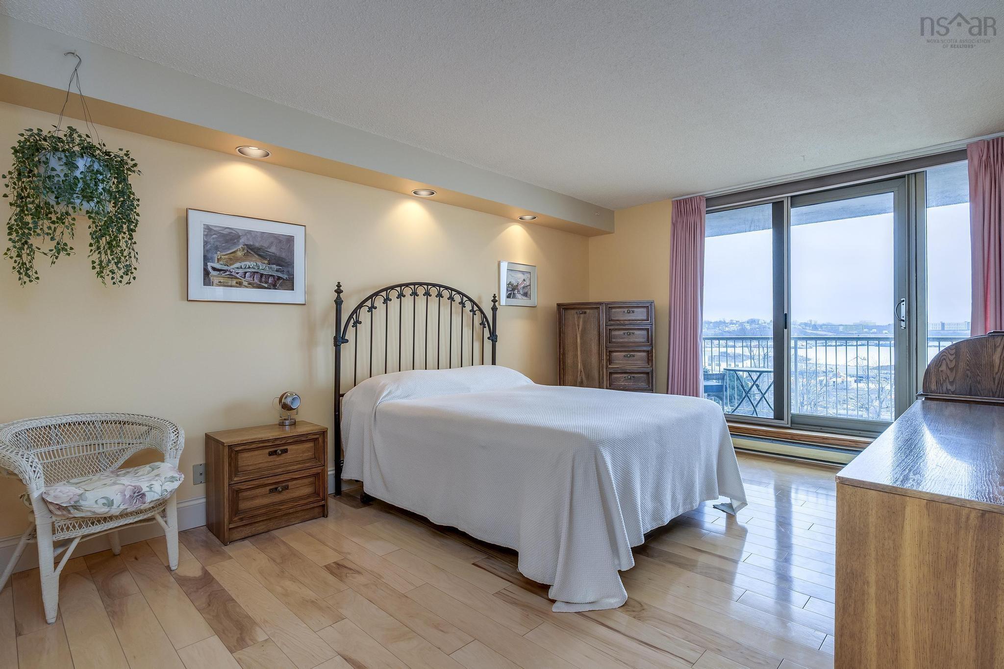 $799,000.00: 406 1 Prince Street, Dartmouth