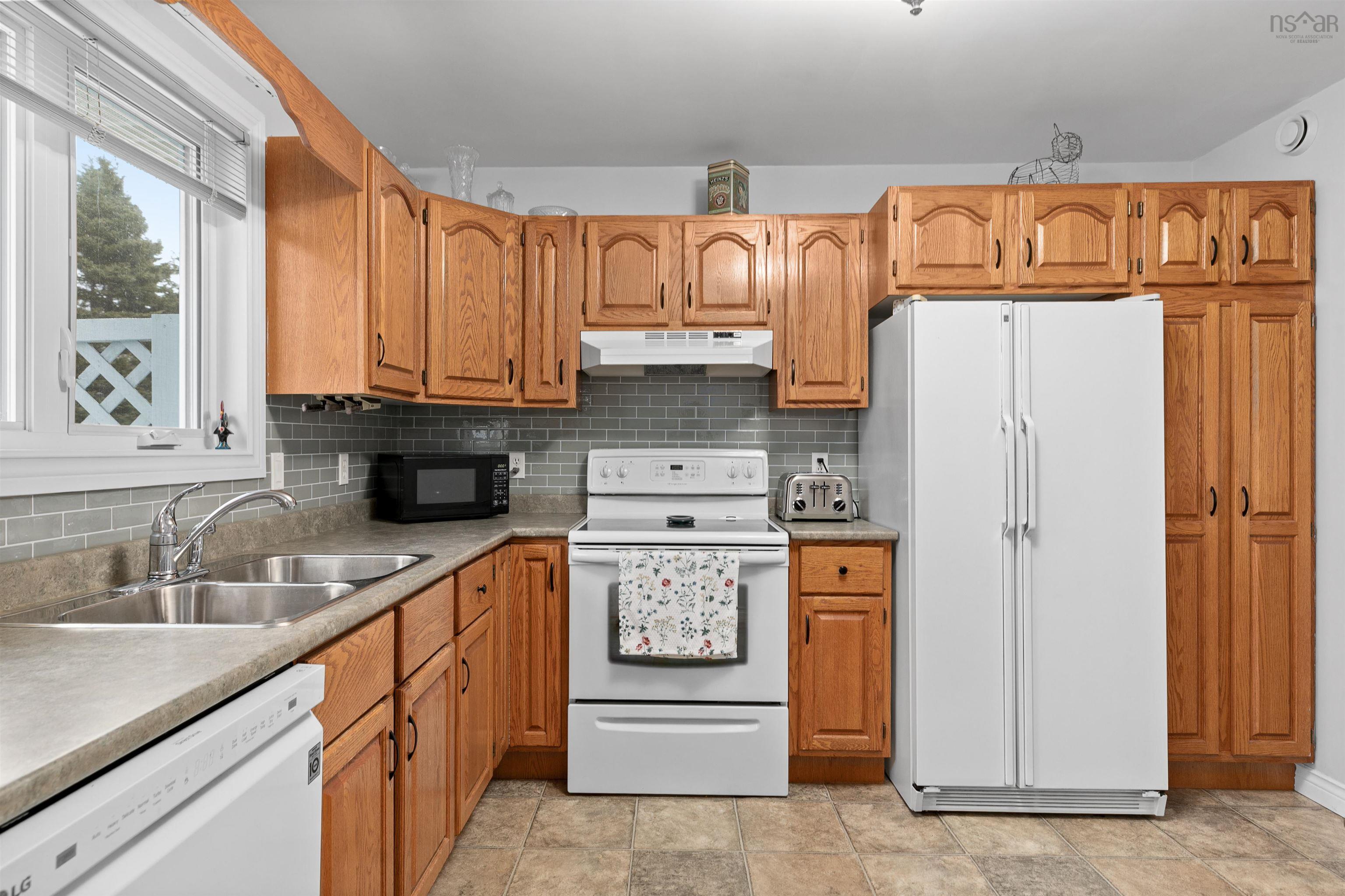 $629,900.00: 7 Rosehill Drive, Dartmouth